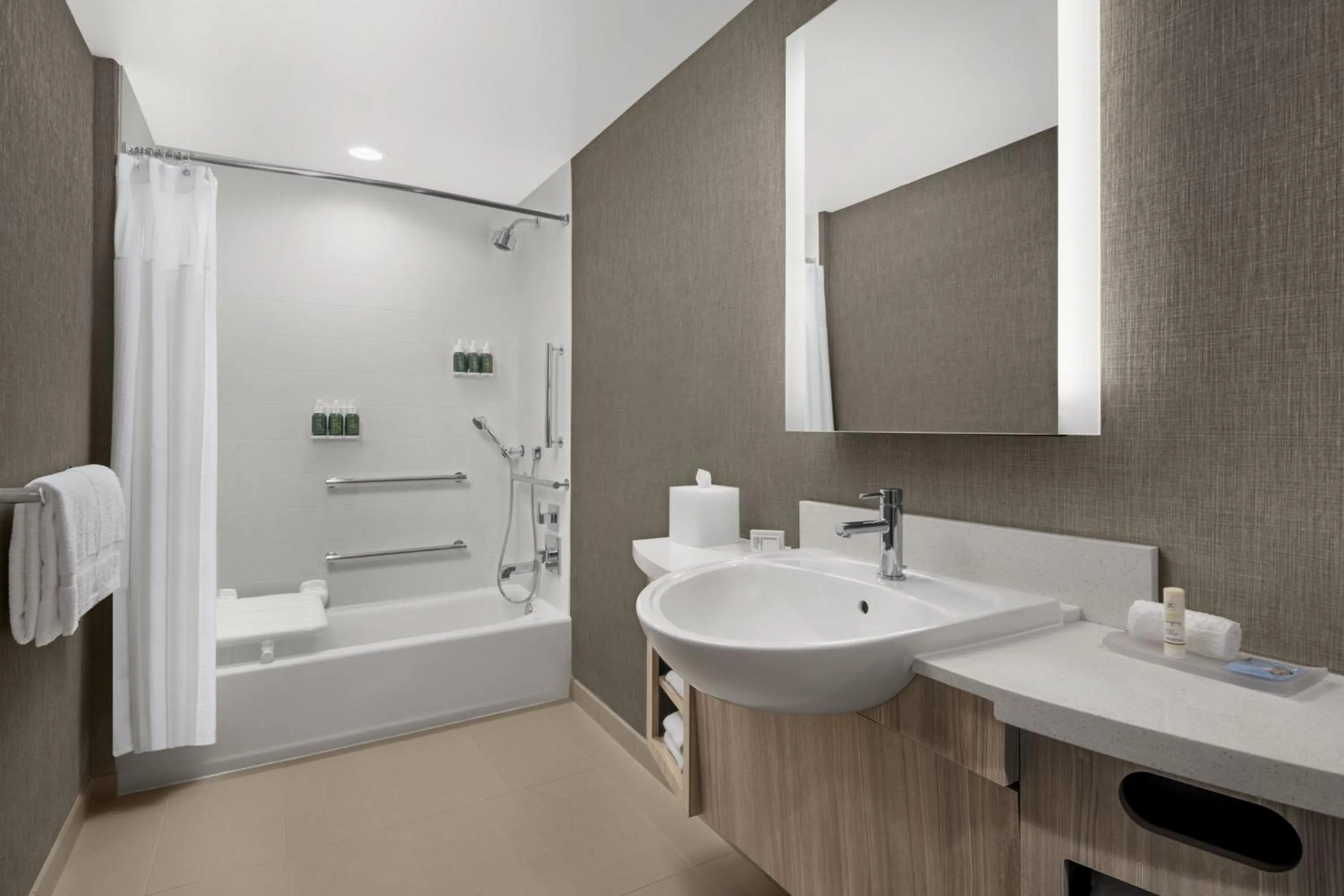 Bathroom in SpringHill Suites by Marriott Tuckahoe Westchester County