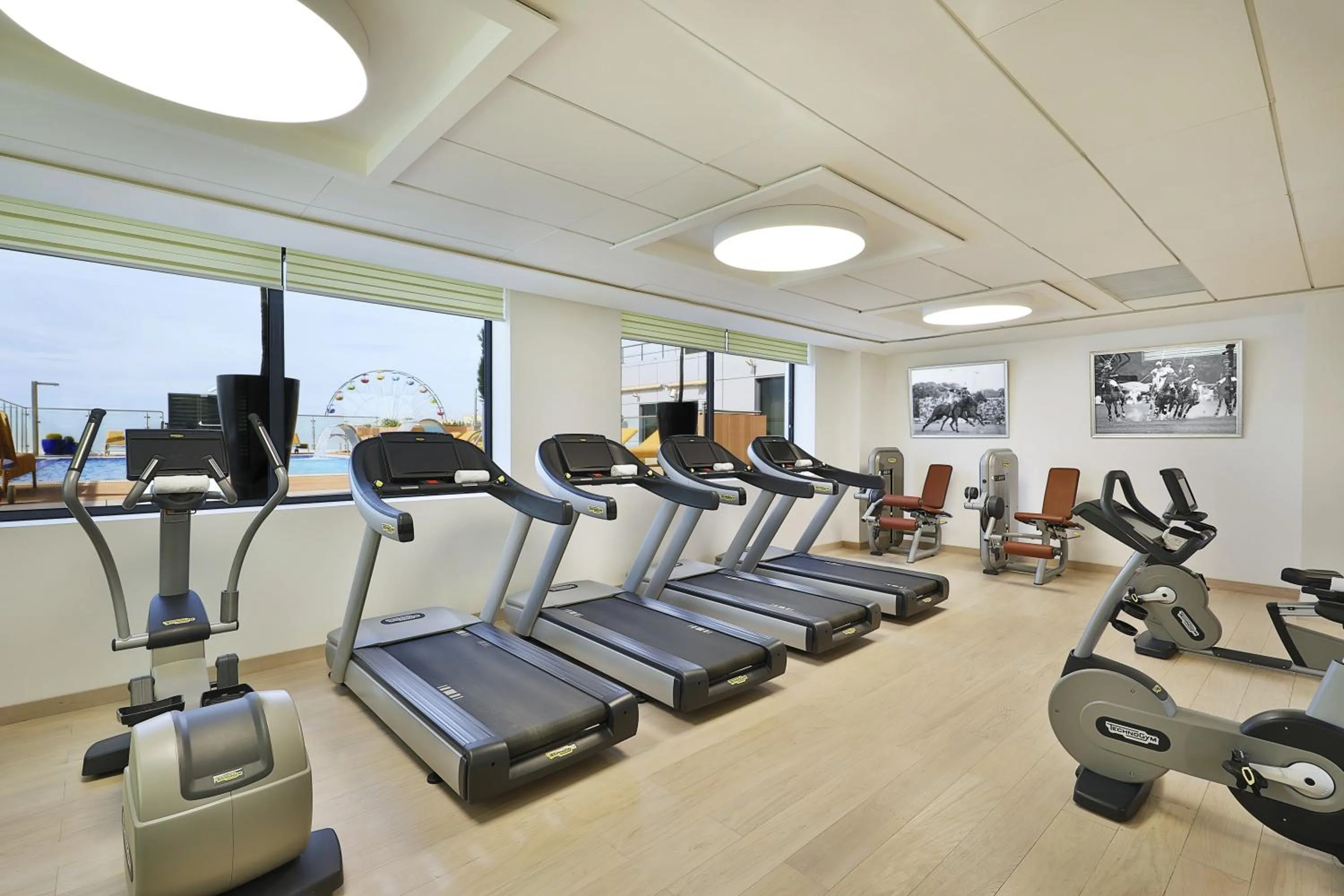 Fitness centre/facilities in Park Mall Hotel & Conference Center