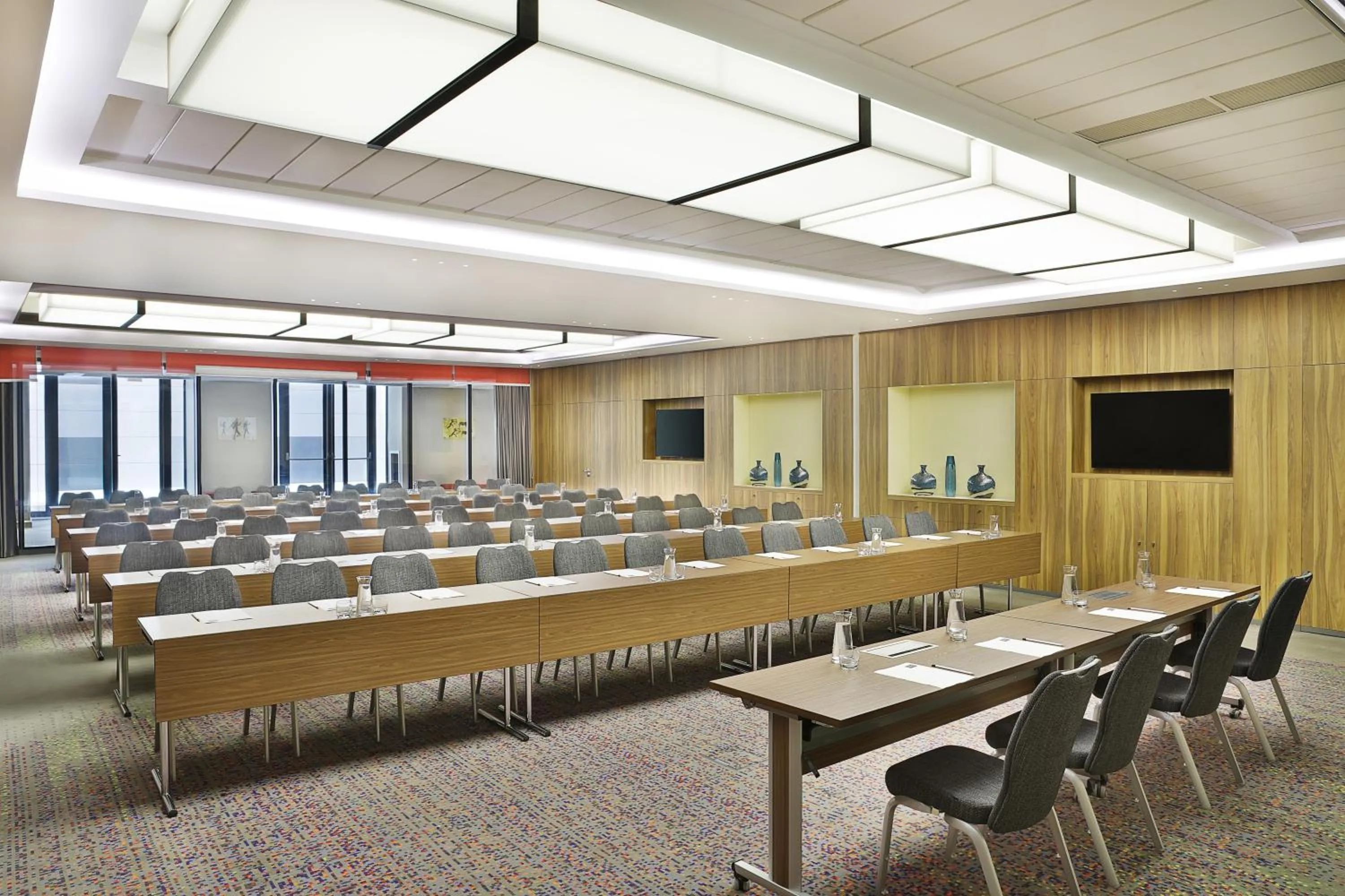 Meeting/conference room in Park Mall Hotel & Conference Center