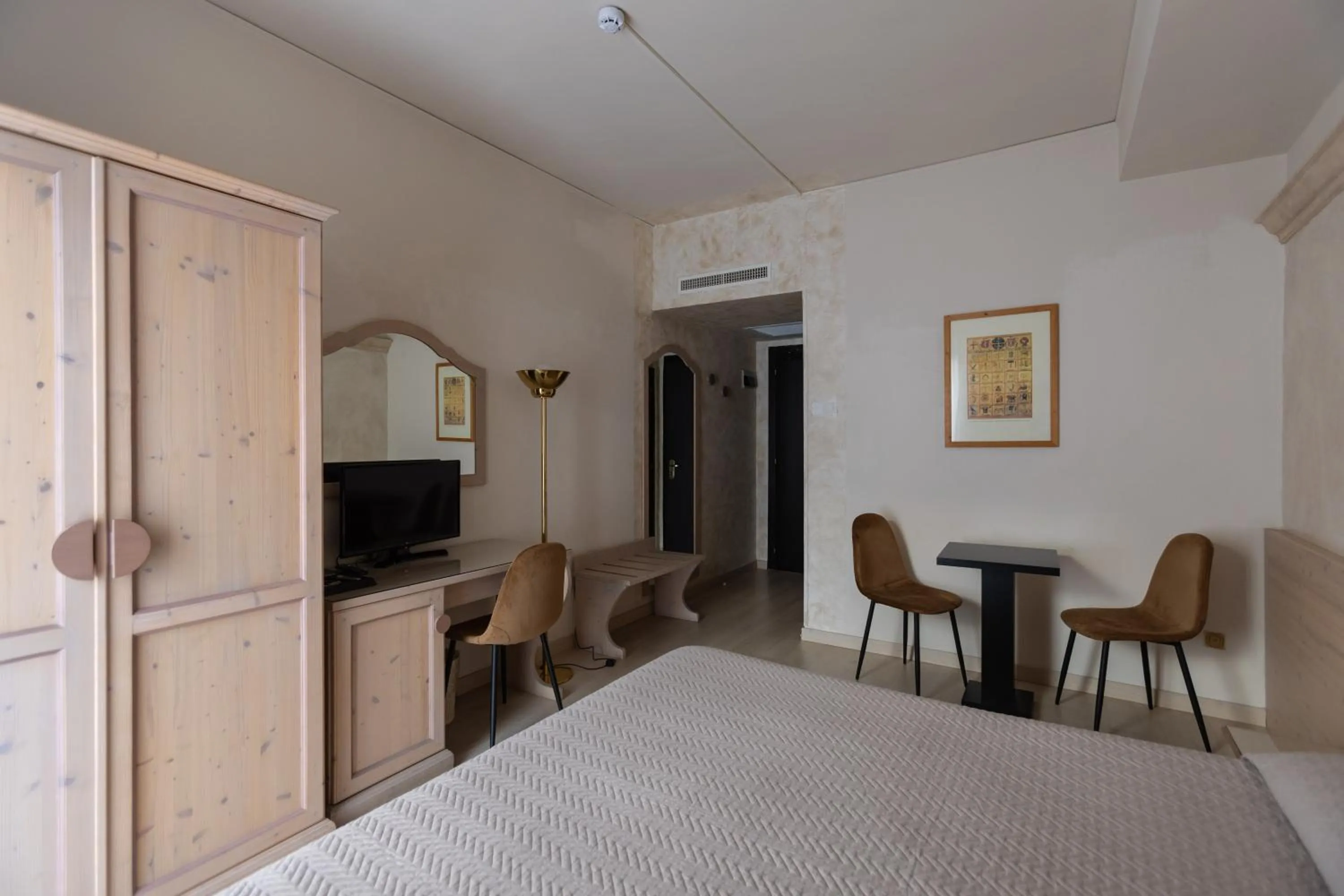 Photo of the whole room, Bed in Hotel Gialletti