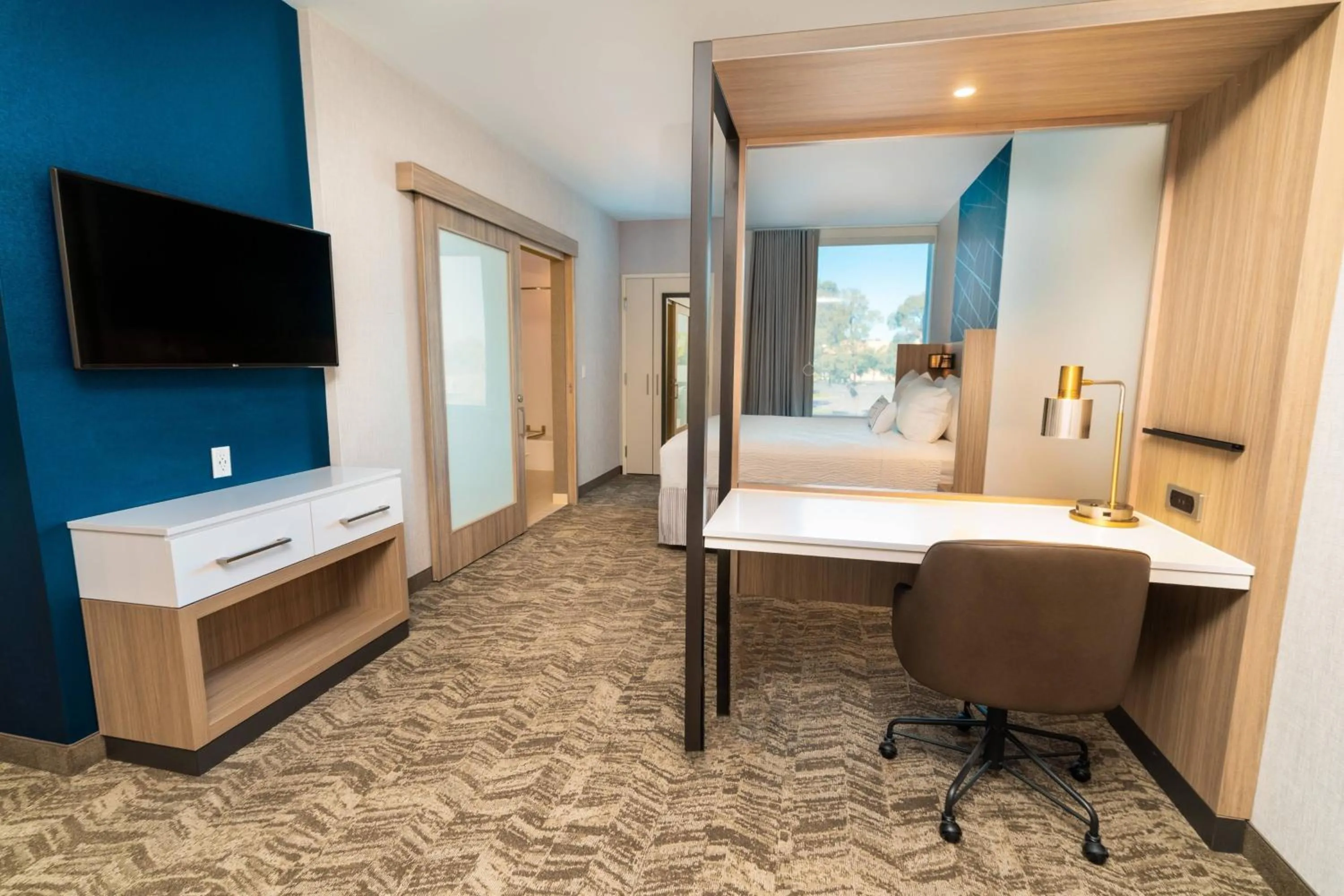 Bedroom, Bed in SpringHill Suites by Marriott Newark Fremont