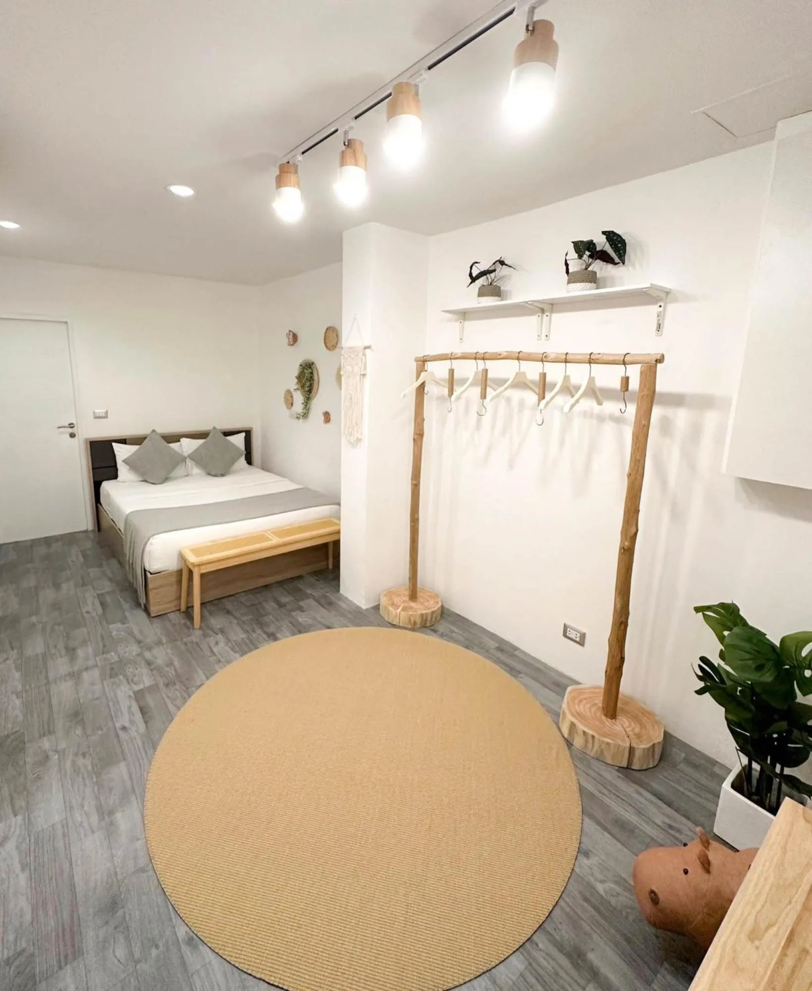 Bedroom in Benviar Tonson Residence