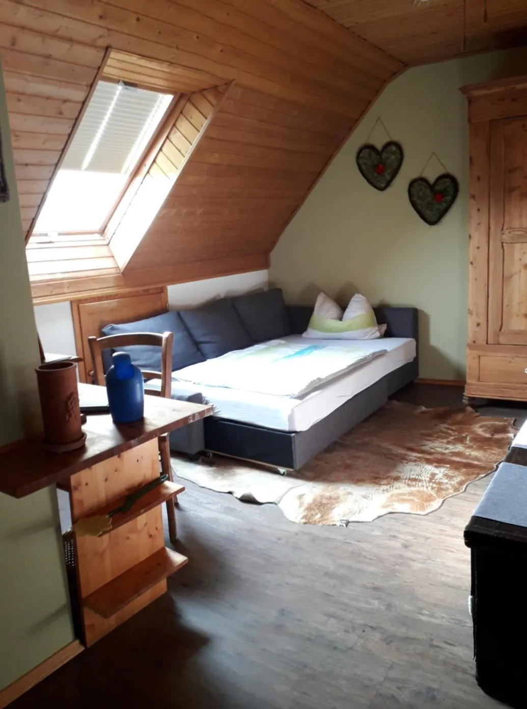 Photo of the whole room, Bed in Stierstall-Suite Pension Wahlenau