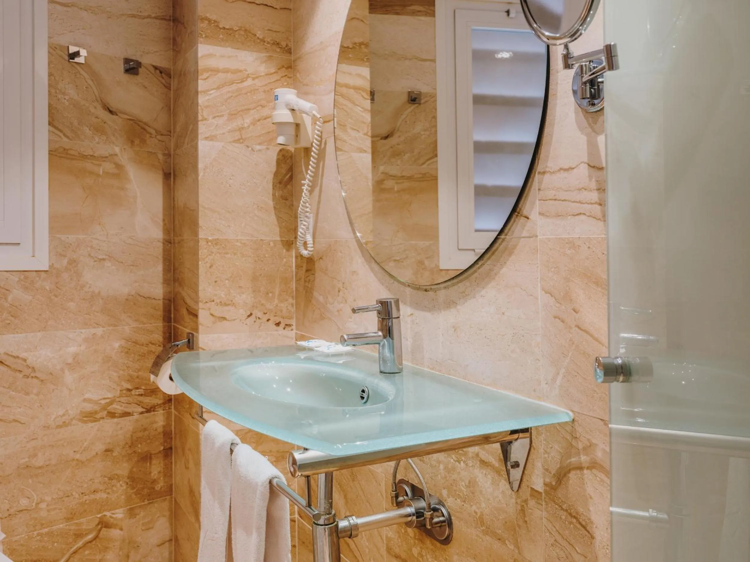 Bathroom in Grupotel Playa Camp de Mar - Adults Only