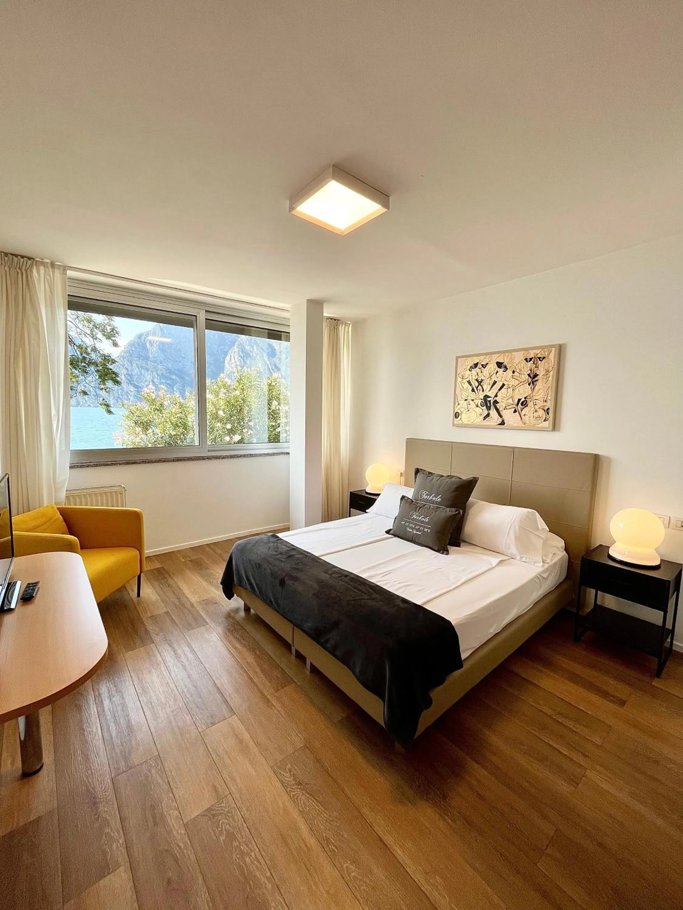 Two-Bedroom Apartment in Torbole Aparthotel
