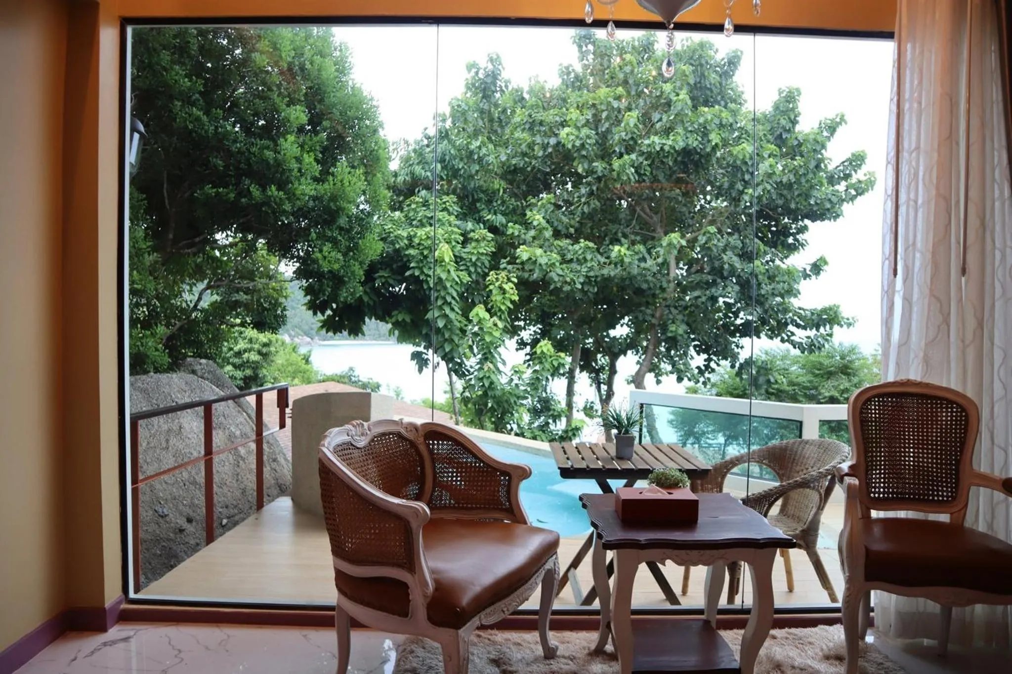 Cocohut Beach Resort Koh Phangan