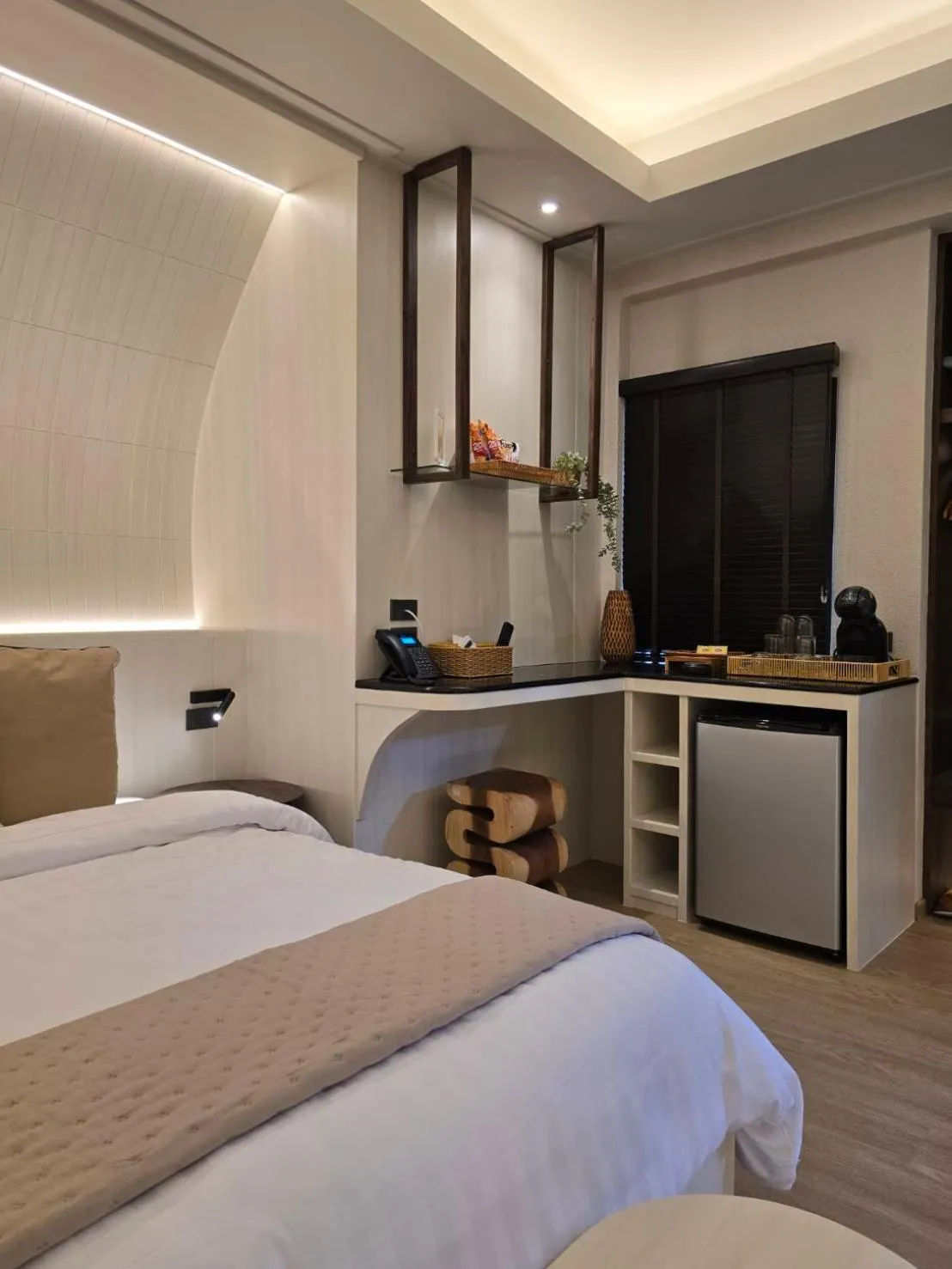 Bed in Cocohut Beach Resort Koh Phangan