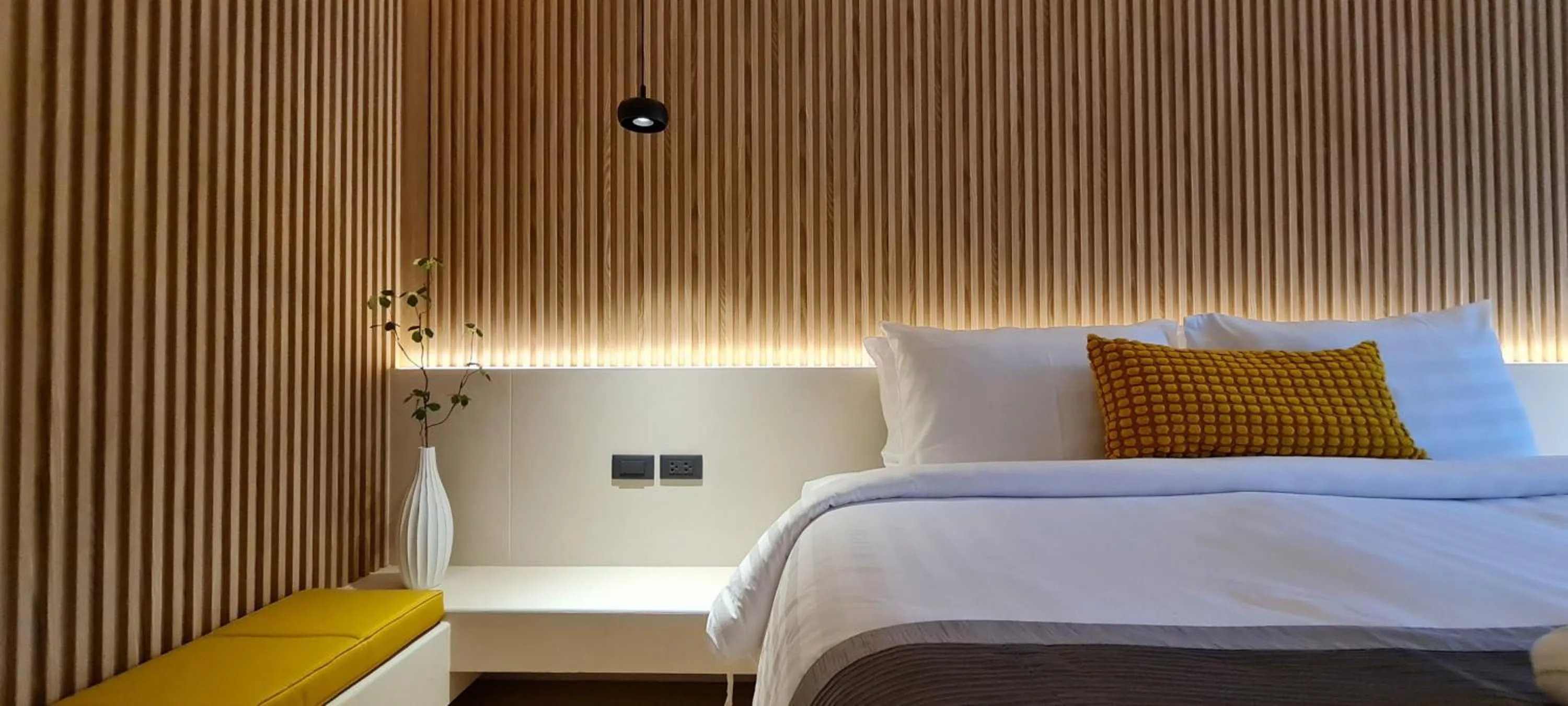 Bed in Cocohut Beach Resort Koh Phangan