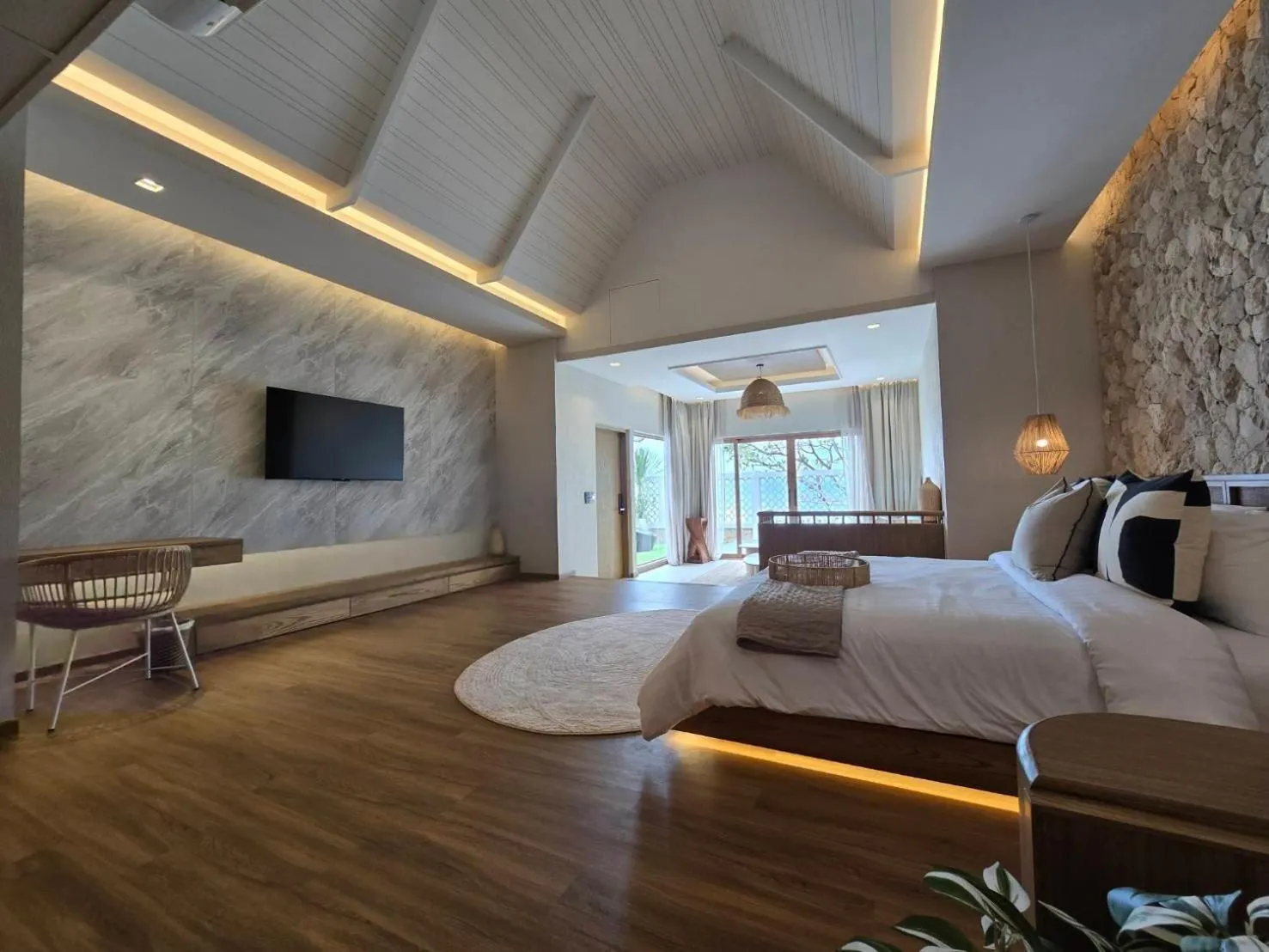 Bed in Cocohut Beach Resort Koh Phangan