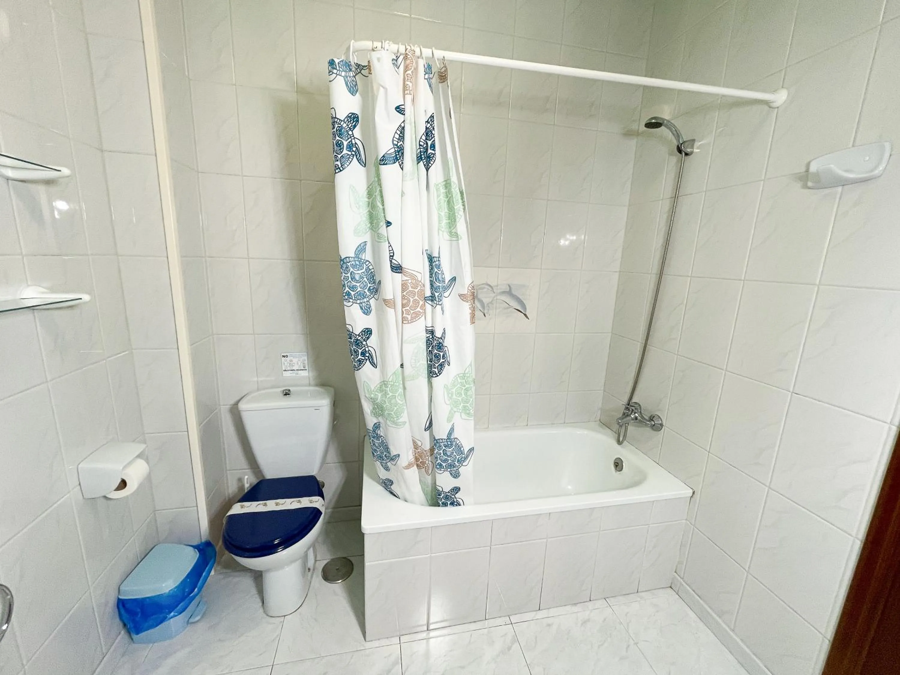 Bathroom in Apartamentos Revo Salinas 3000