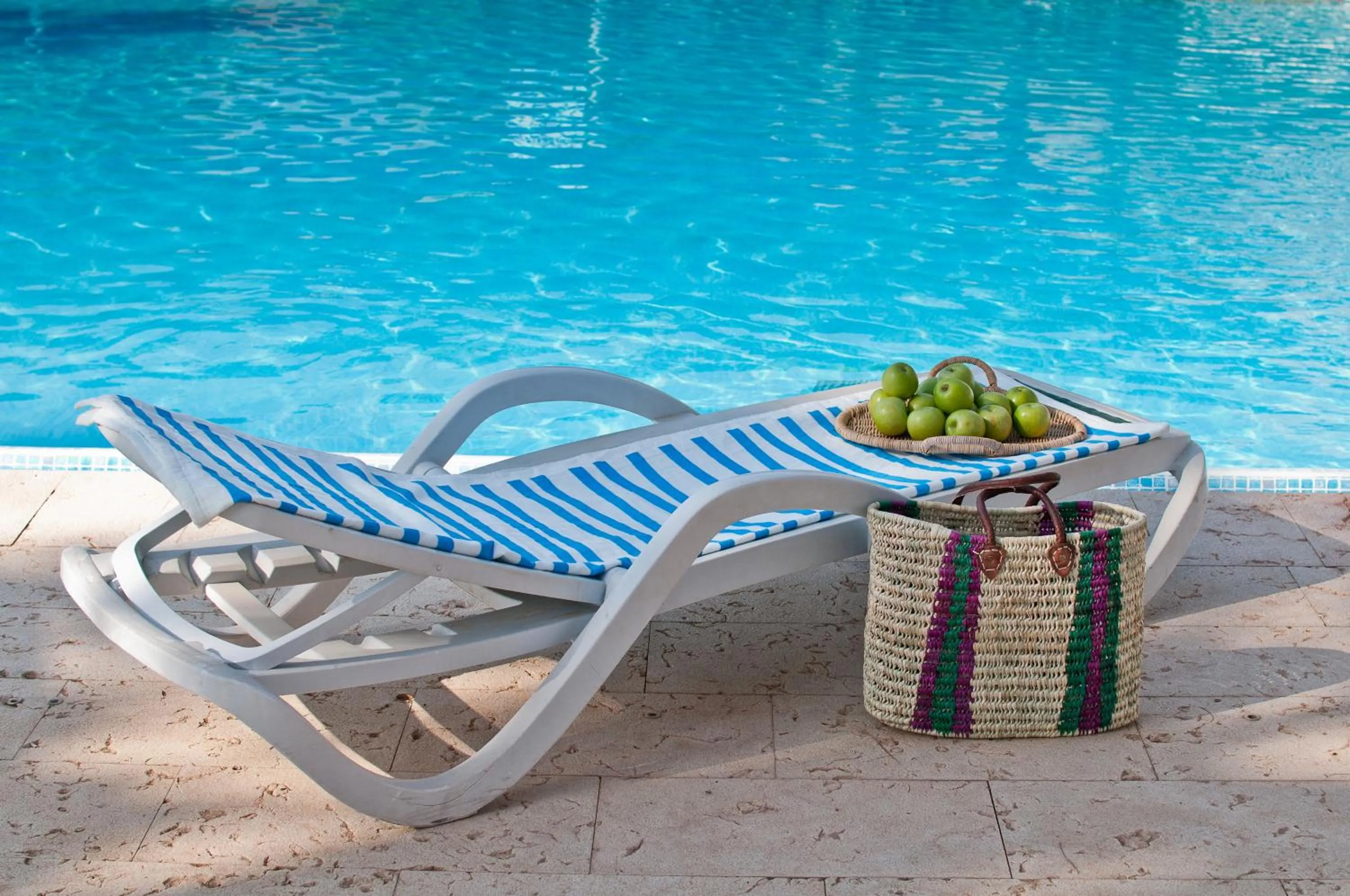 Swimming pool in Leonardo Inn Hotel Dead Sea