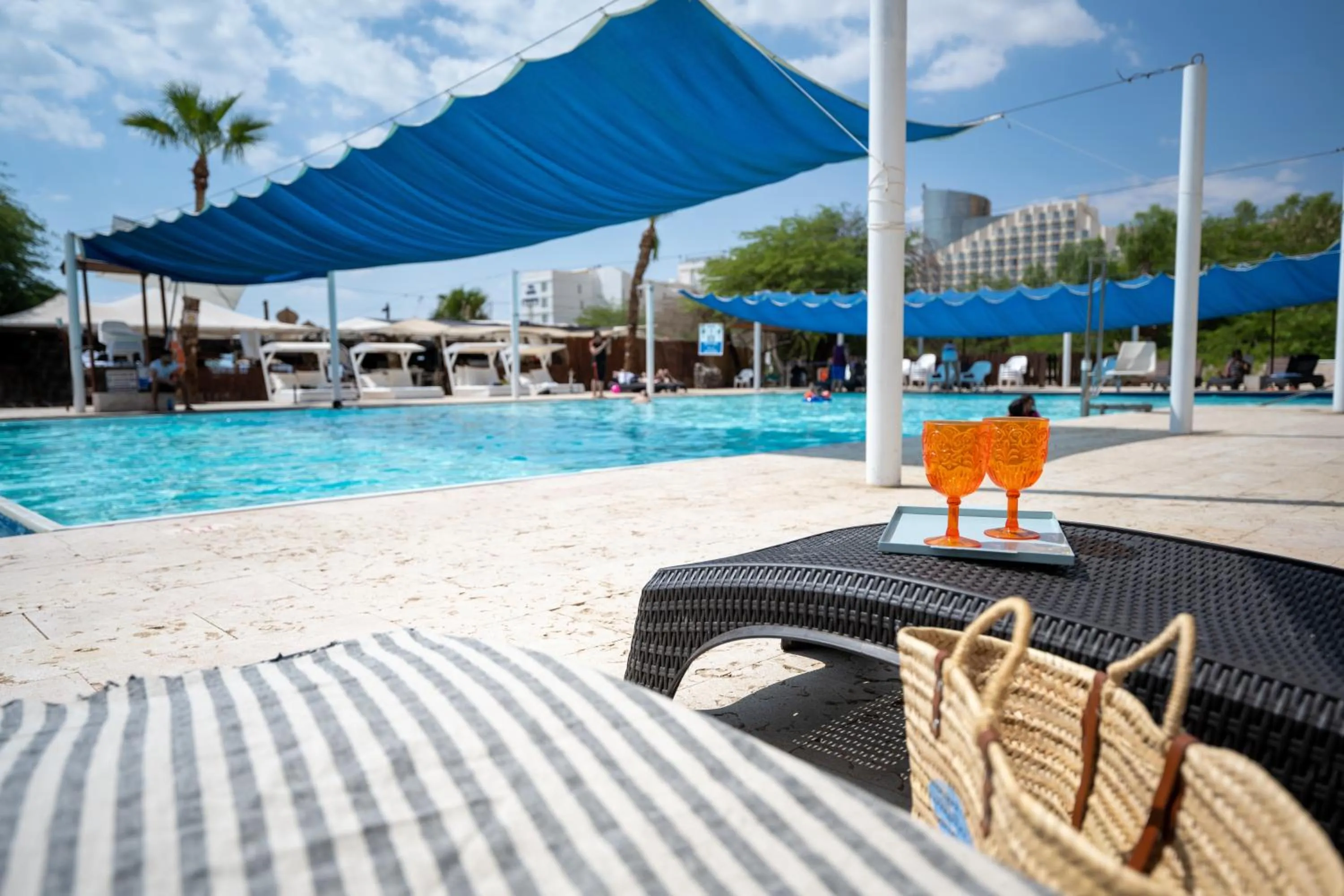 Swimming pool in Leonardo Inn Hotel Dead Sea
