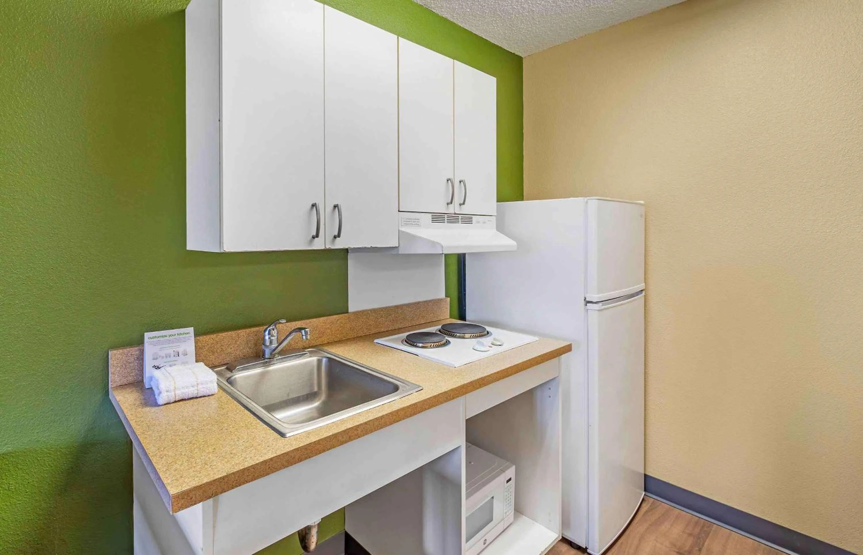 Bedroom in Extended Stay America Suites - Sacramento - Northgate