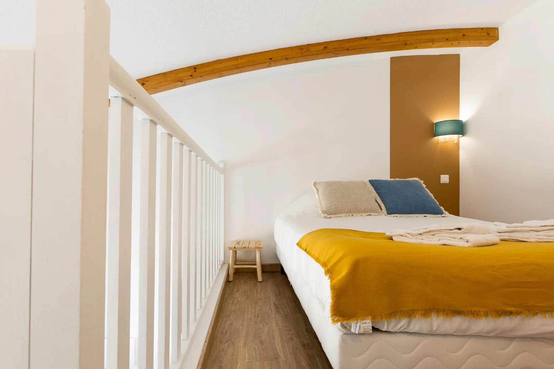 Bed in Appart'Hôtel Les Lofts du Grand Lac de Lozère