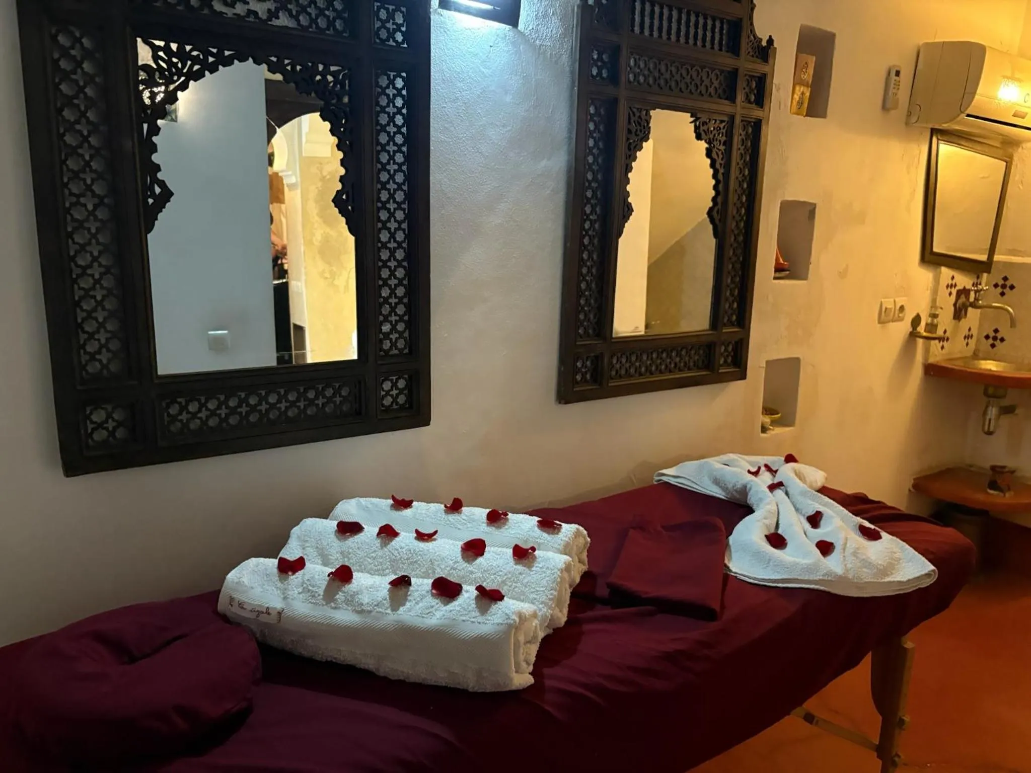Massage in Riad la Cigale
