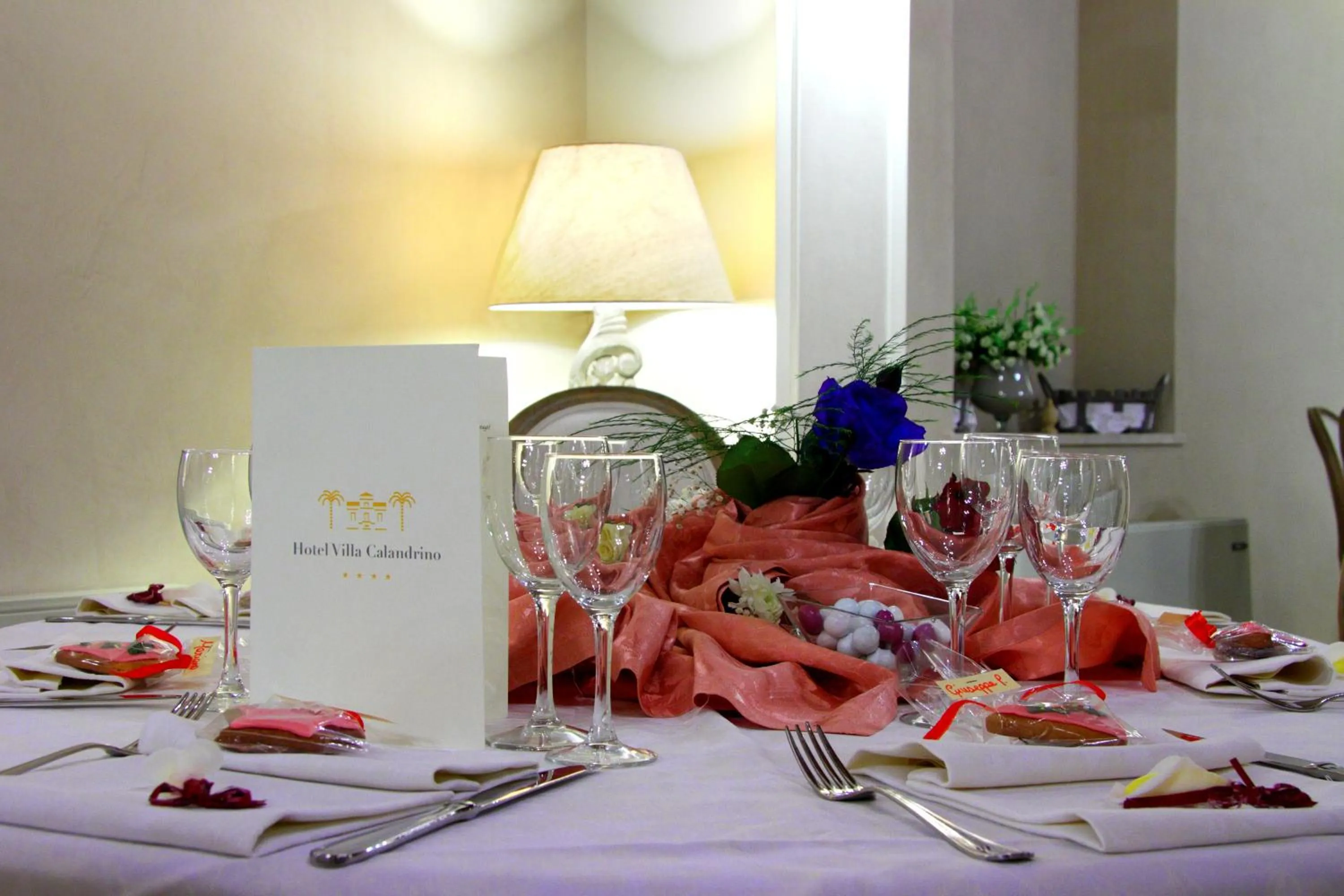 Food and drinks in Hotel Villa Calandrino