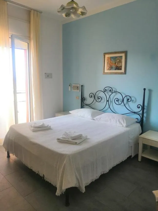 Bed in Golf & Beach Hotel