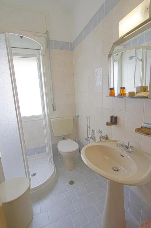 Bathroom in Golf & Beach Hotel