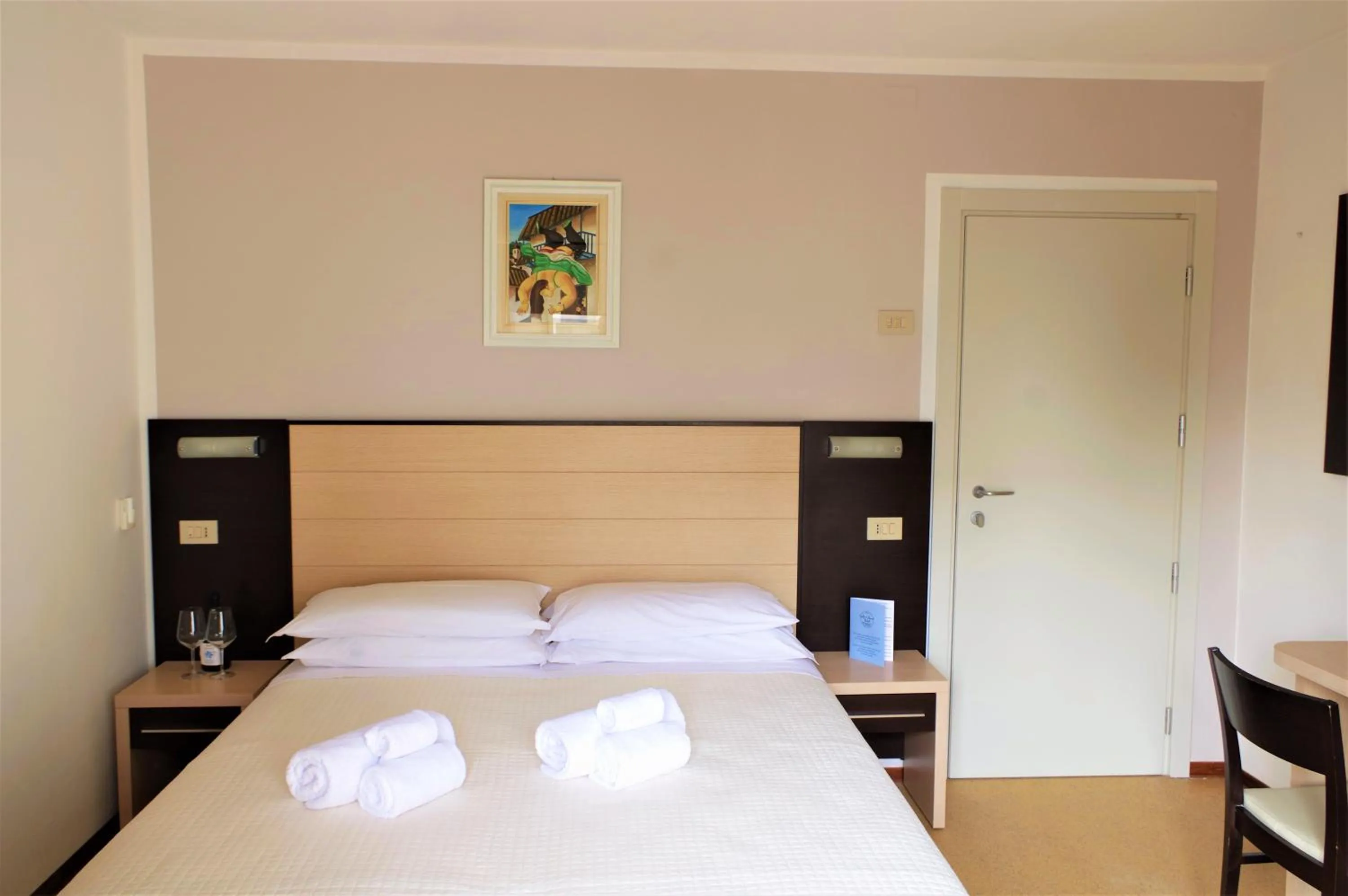 Bedroom, Bed in Golf & Beach Hotel