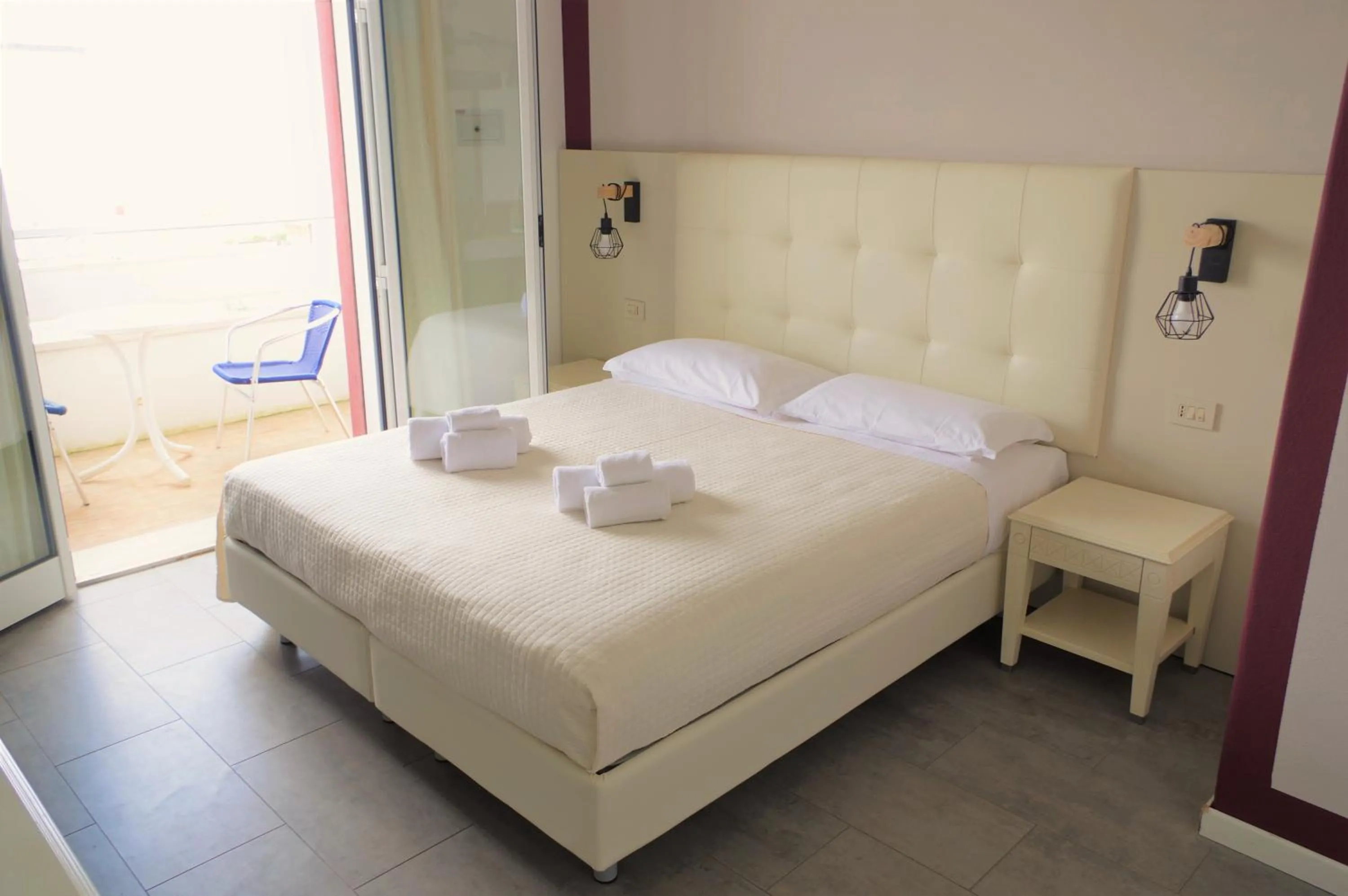 Bed in Golf & Beach Hotel