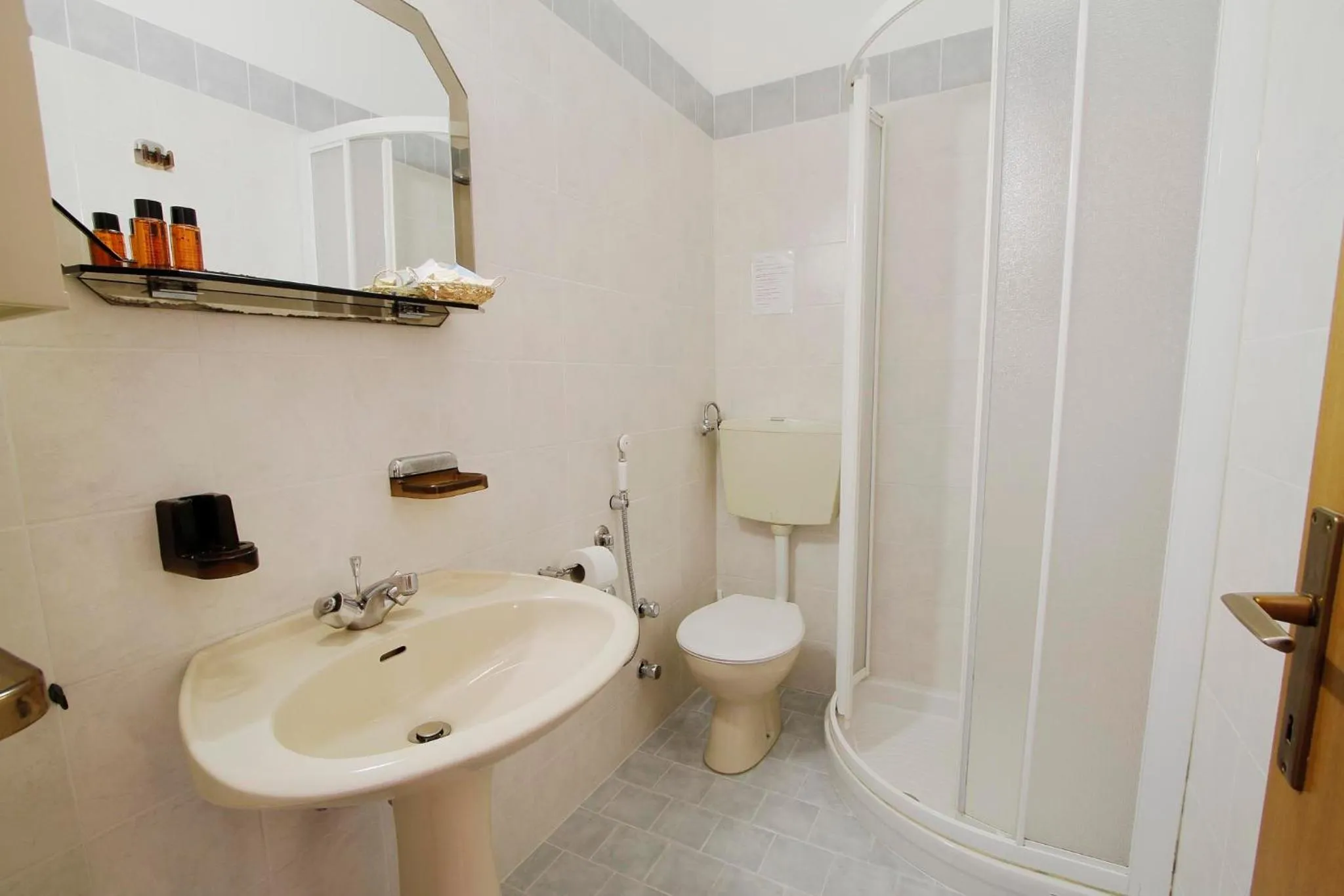 Bathroom in Golf & Beach Hotel