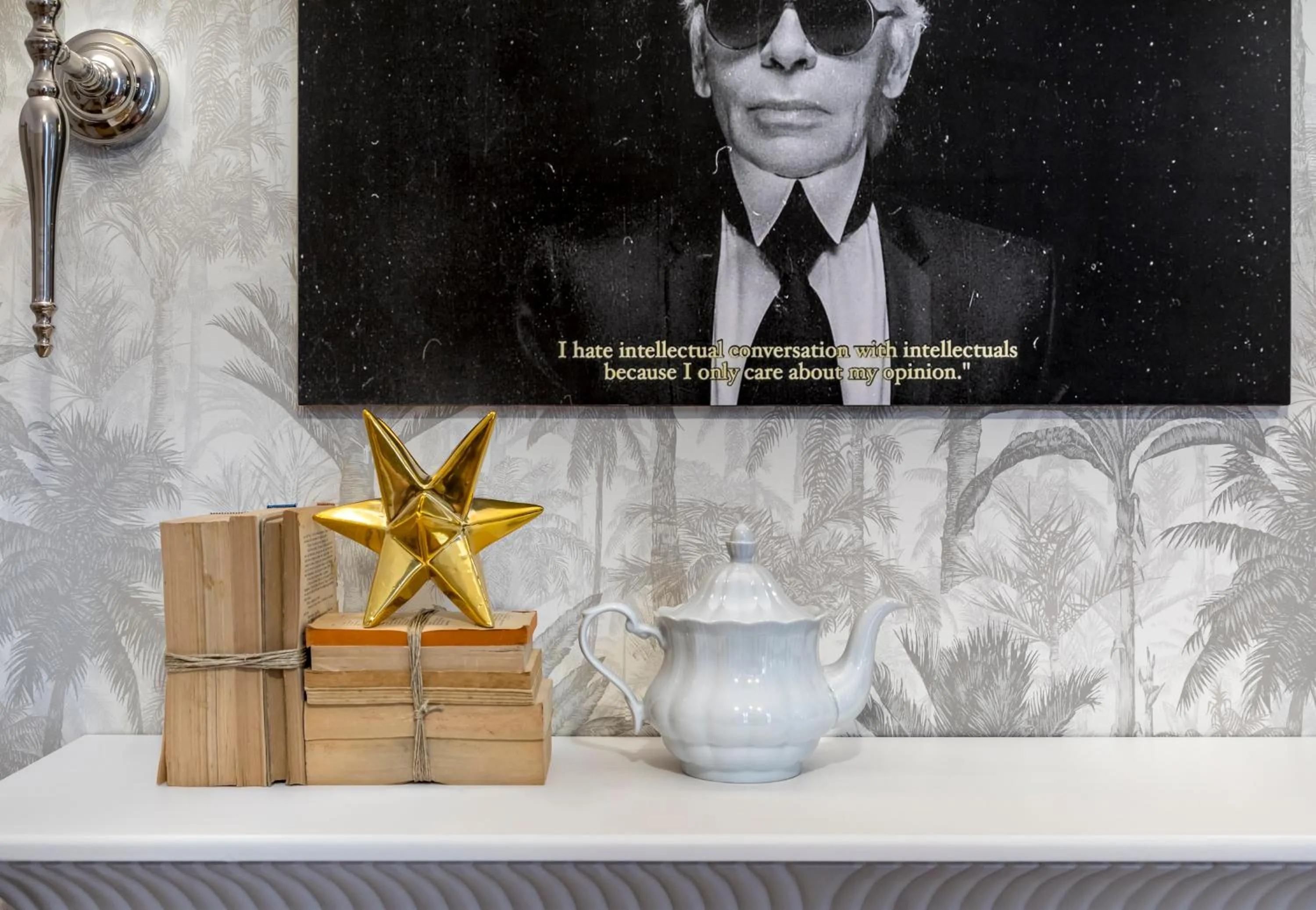 Decorative detail in The Pinnacle Athens