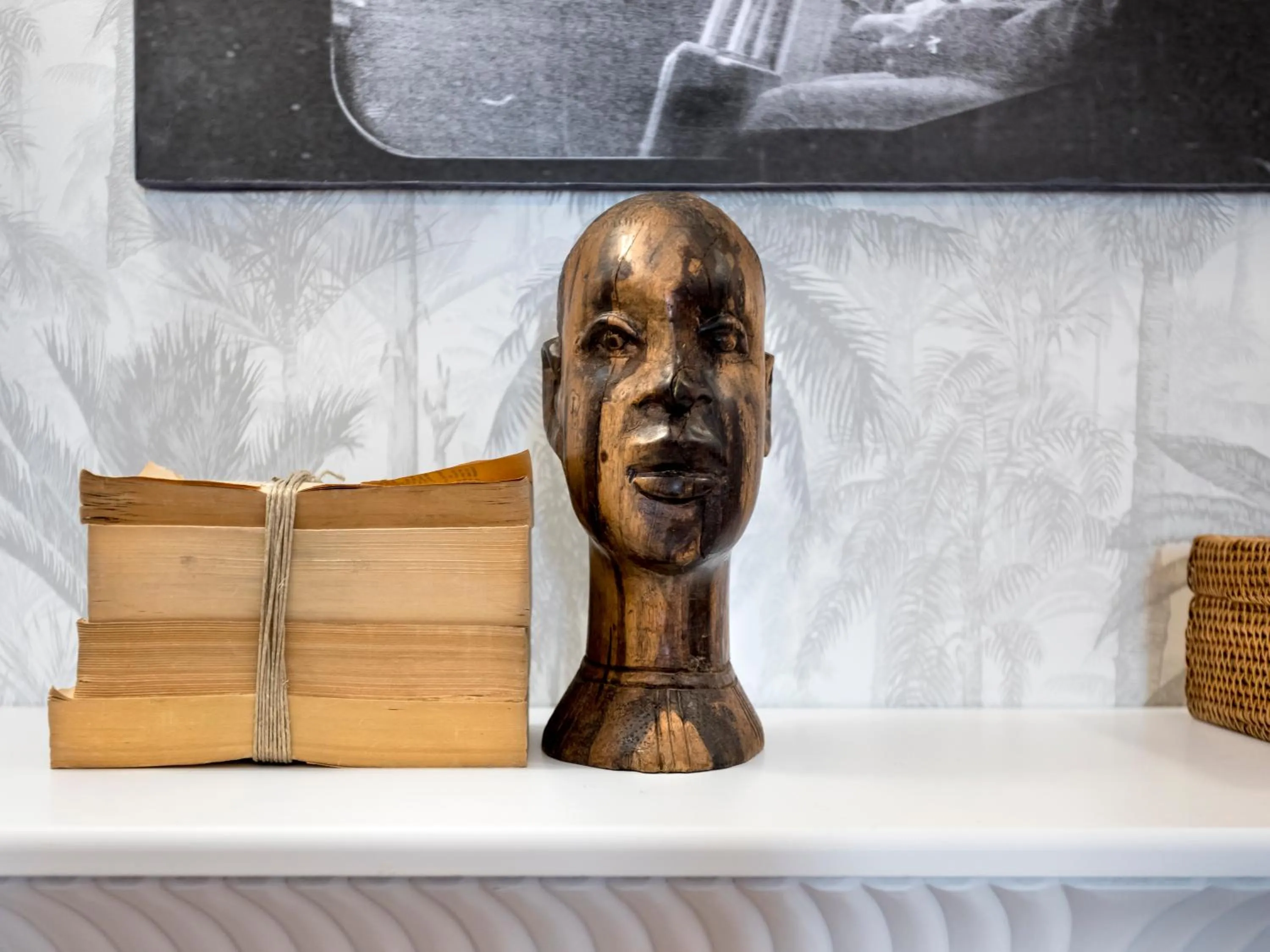 Decorative detail in The Pinnacle Athens