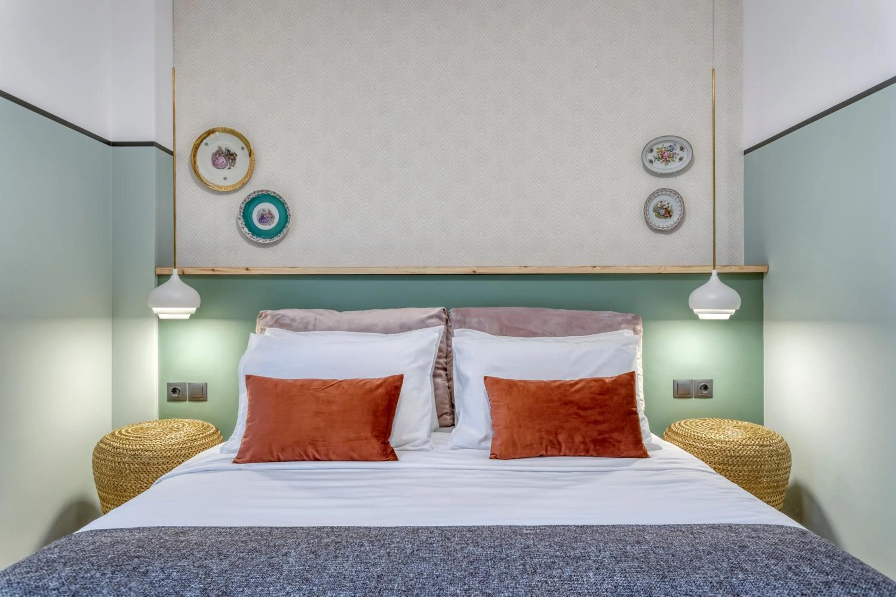 Bed in The Pinnacle Athens