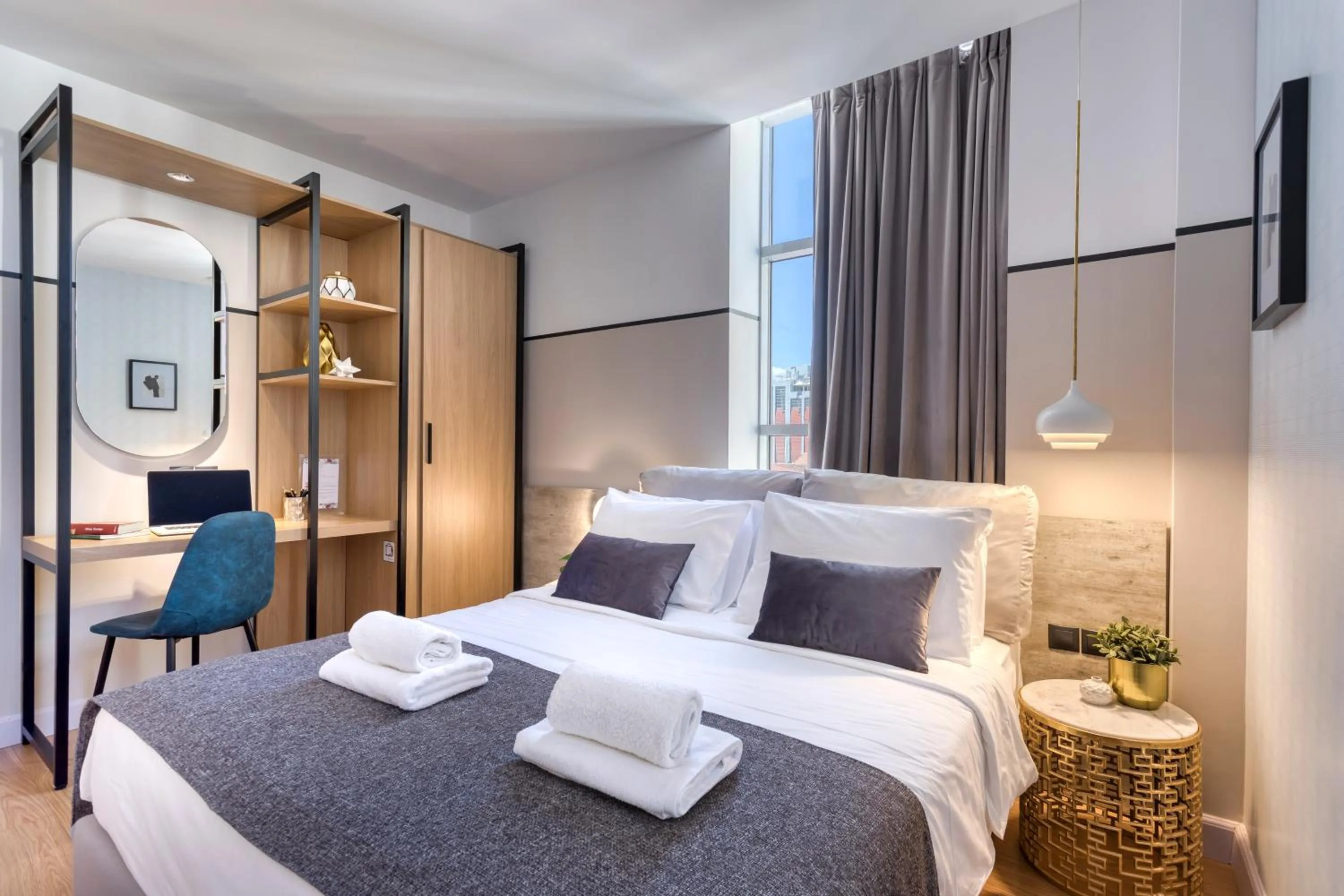 Bed in The Pinnacle Athens