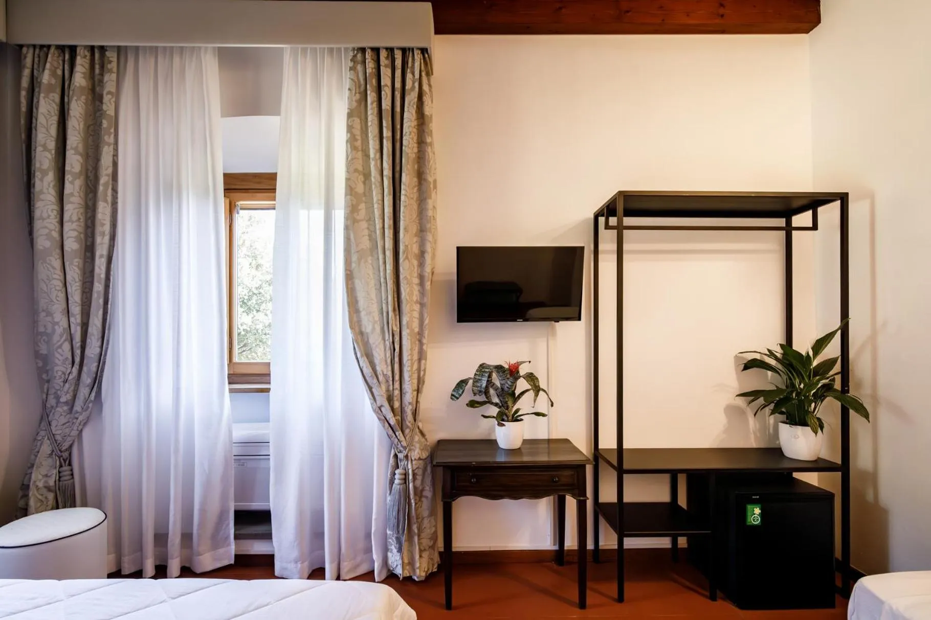 Bed in Agriturismo Villa Godenano - Pool&Restaurant