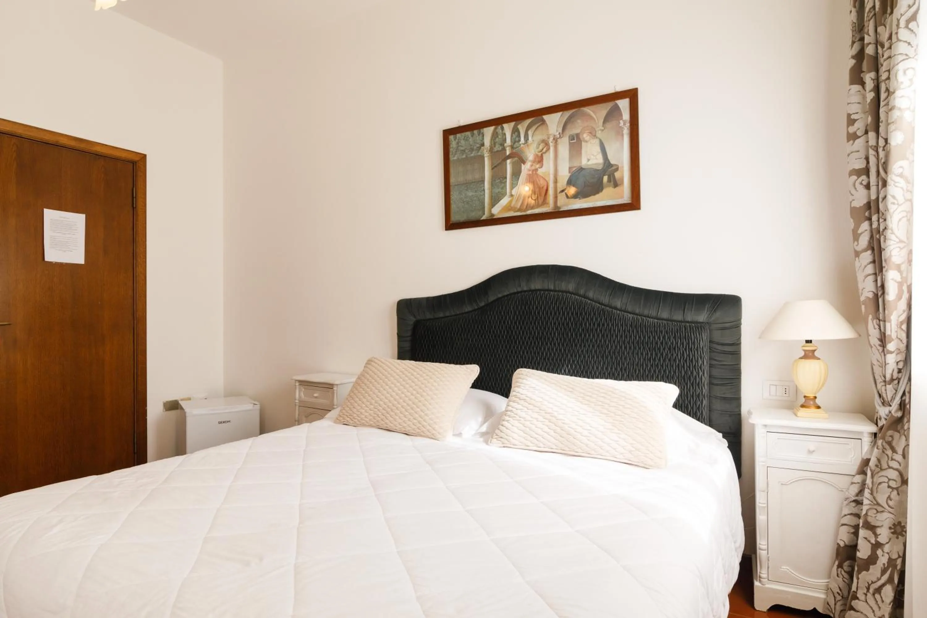 Bed in Agriturismo Villa Godenano - Pool&Restaurant