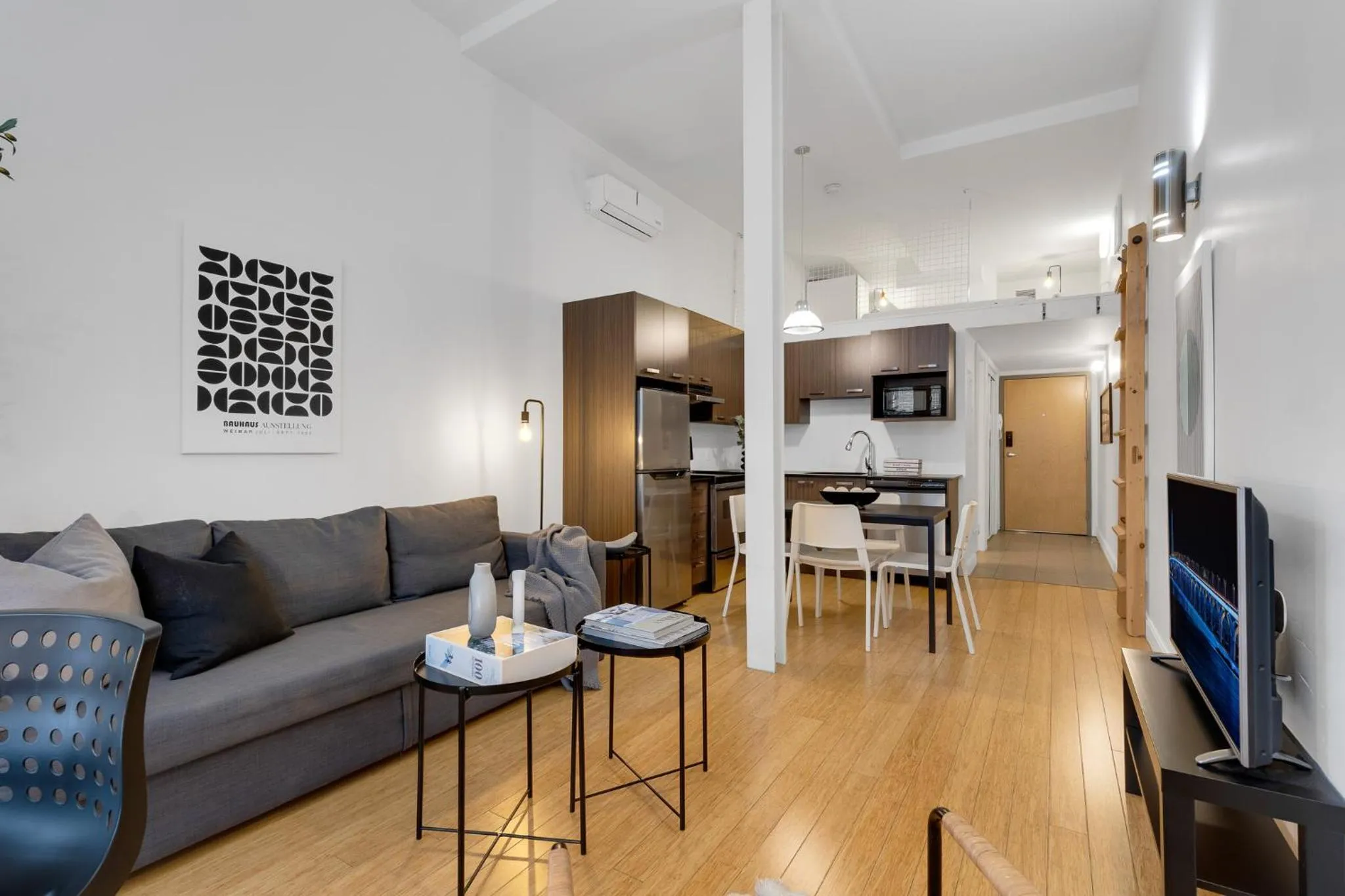 TV and multimedia in LiV MTL Main