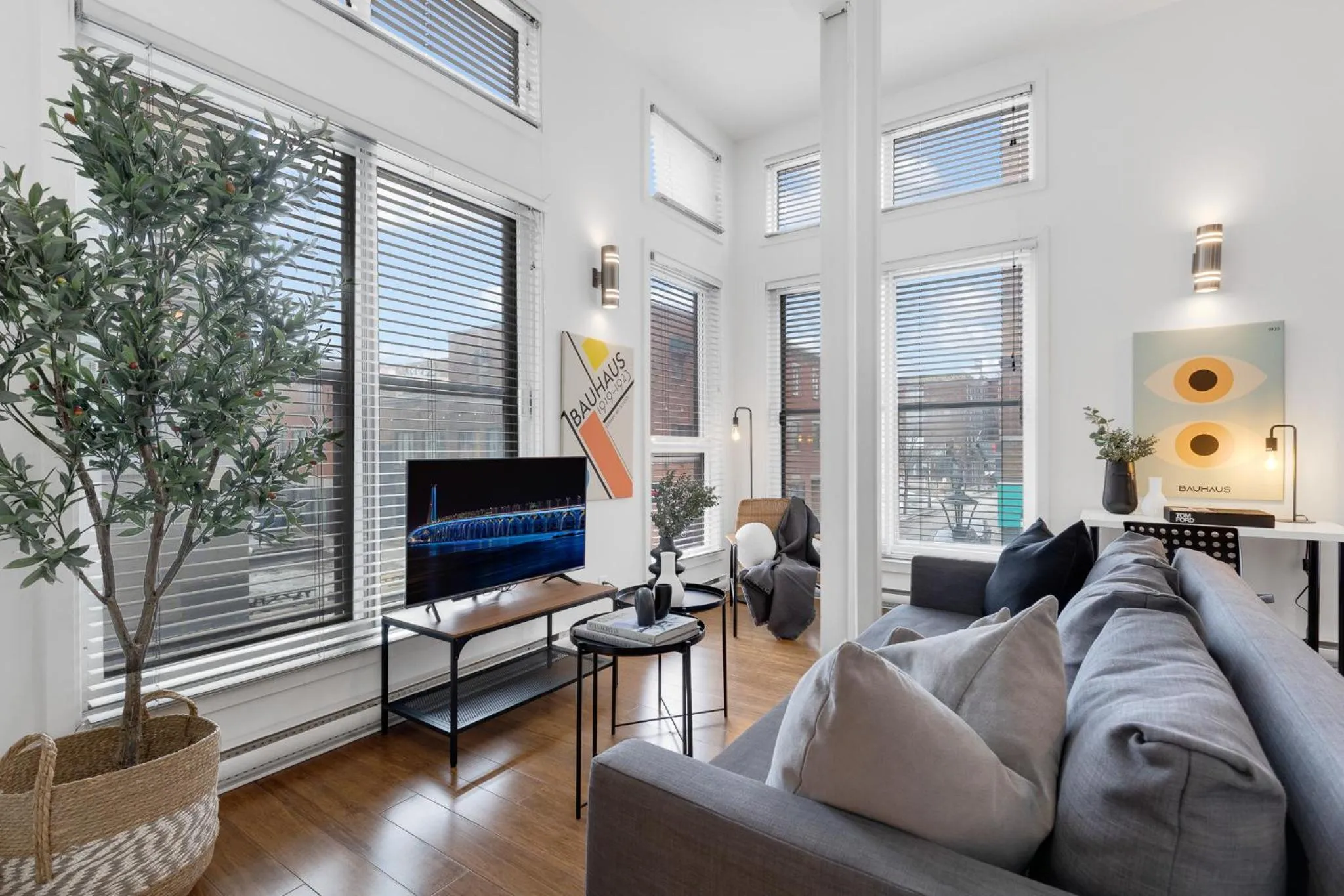 TV and multimedia in LiV MTL Main