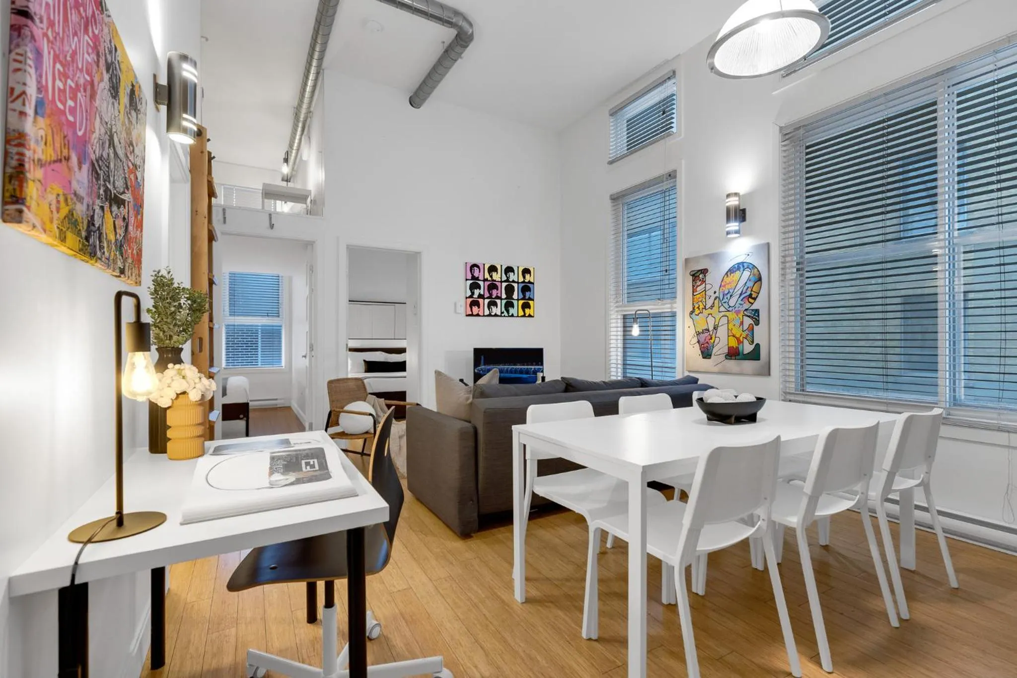 Kitchen or kitchenette in LiV MTL Main