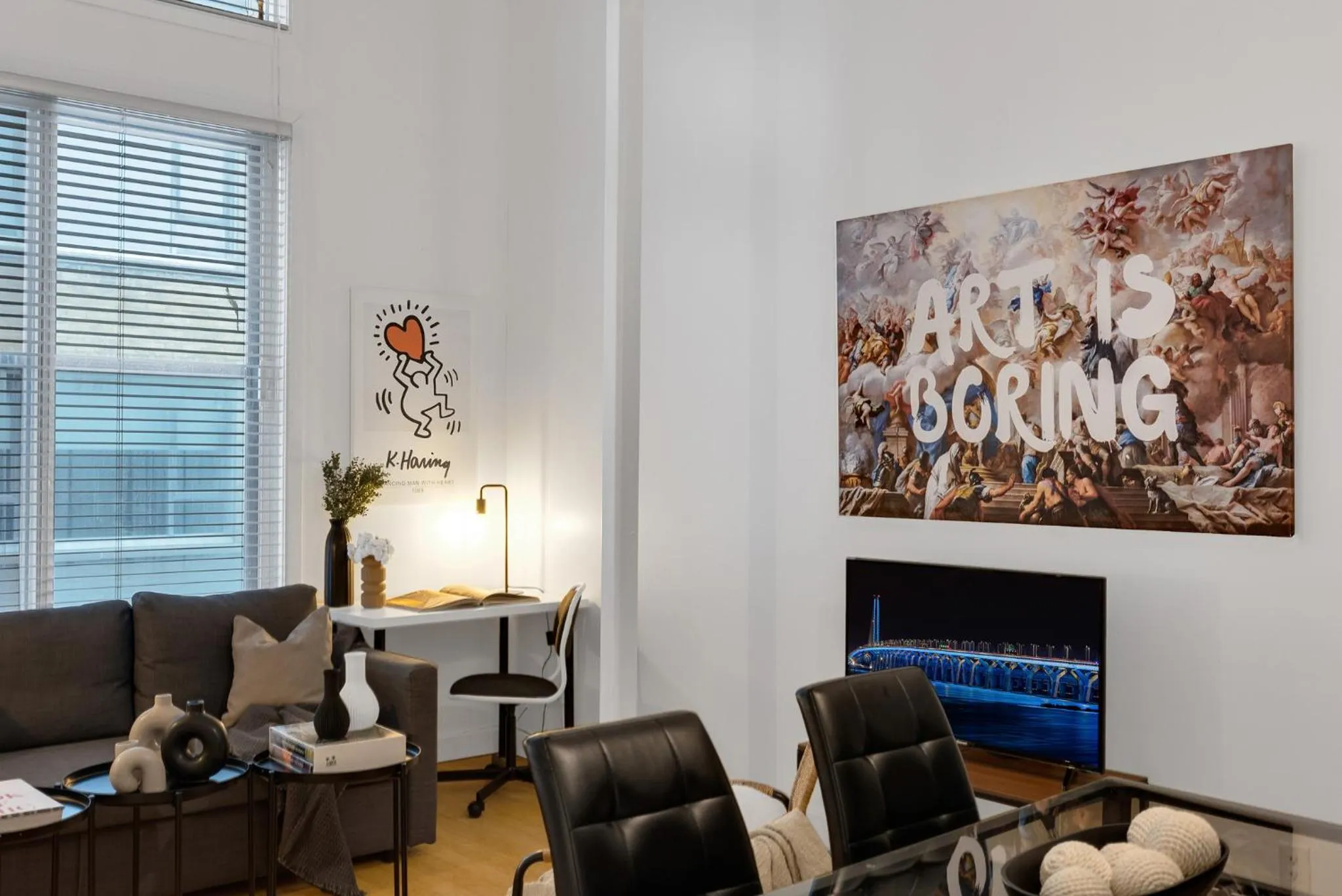 Living room in LiV MTL Main