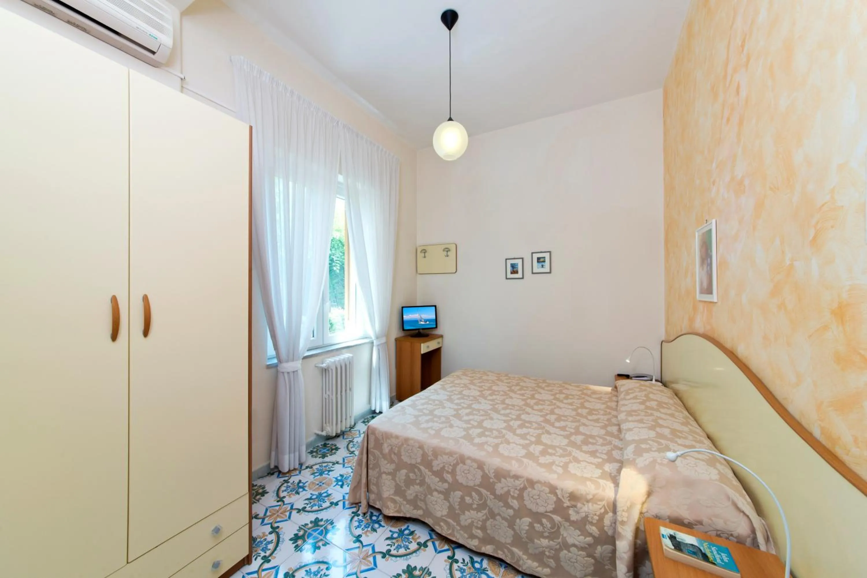 Photo of the whole room, Bed in Hotel Casa Di Meglio