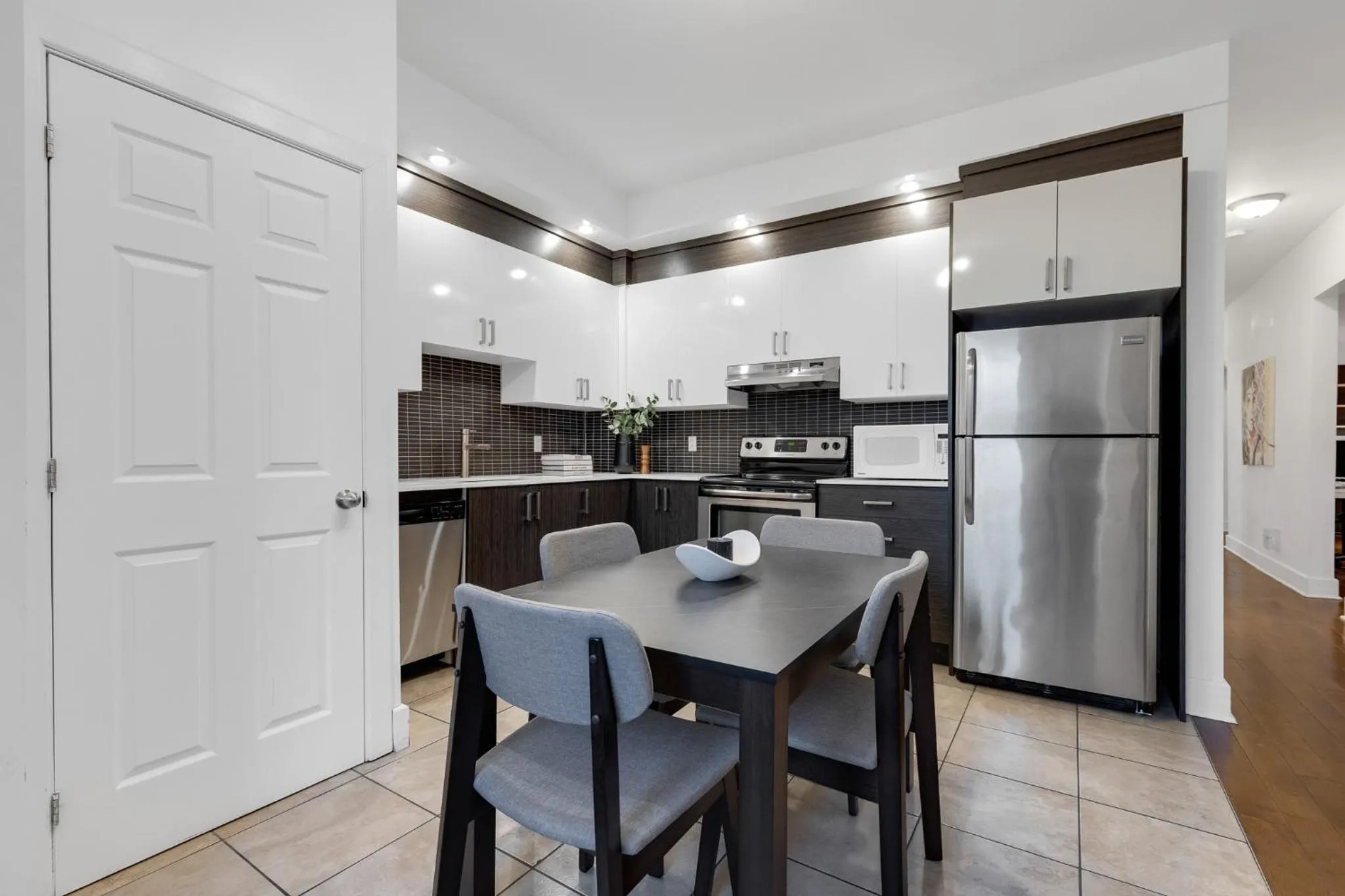 Coffee/tea facilities in LiV MTL Chic