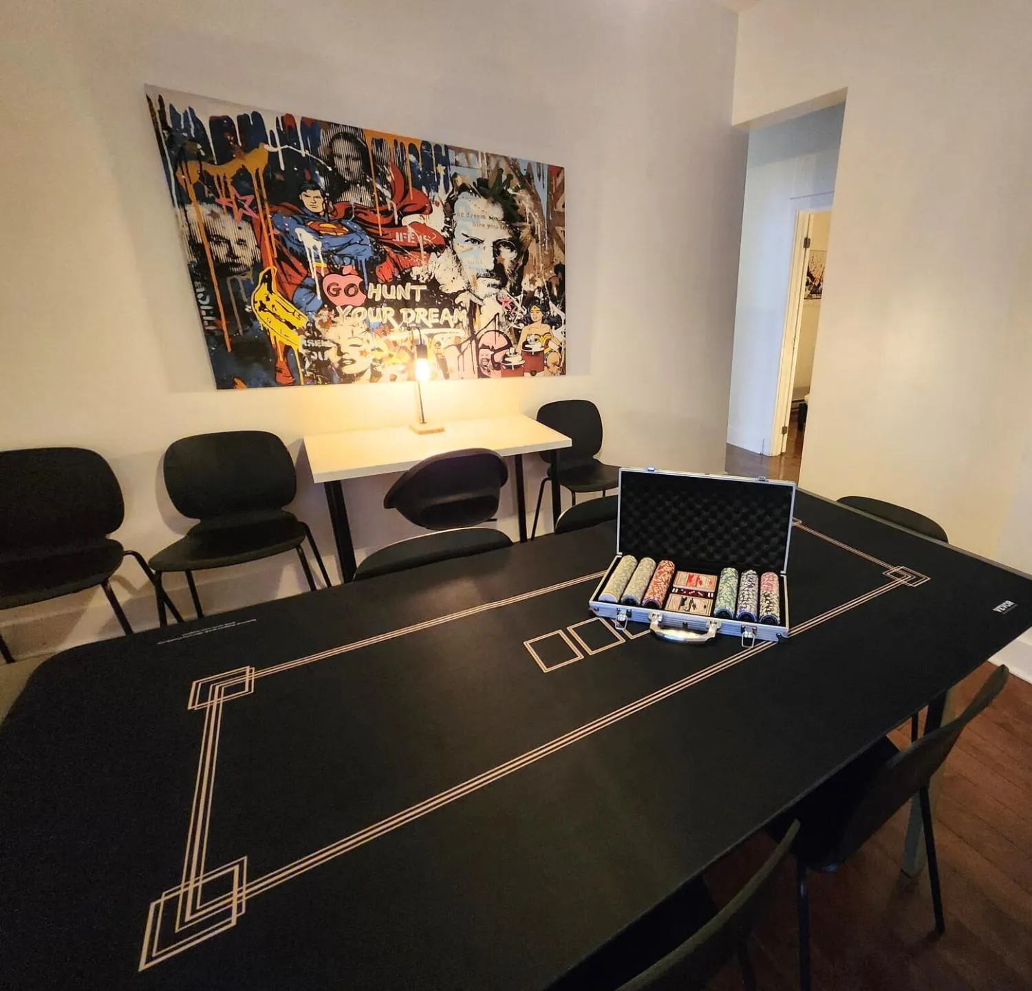 Game Room in LiV MTL Chic