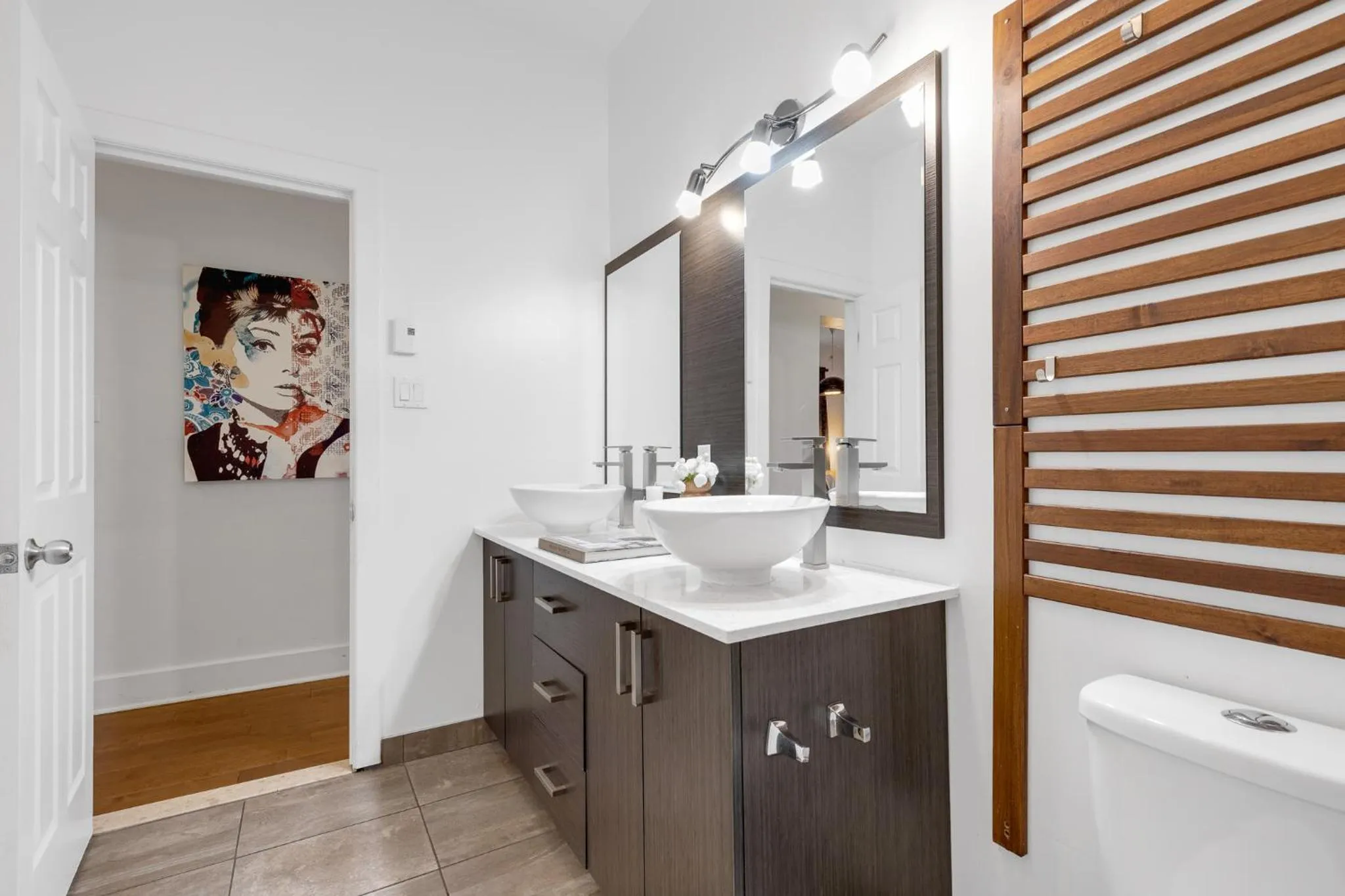 Bathroom in LiV MTL Chic