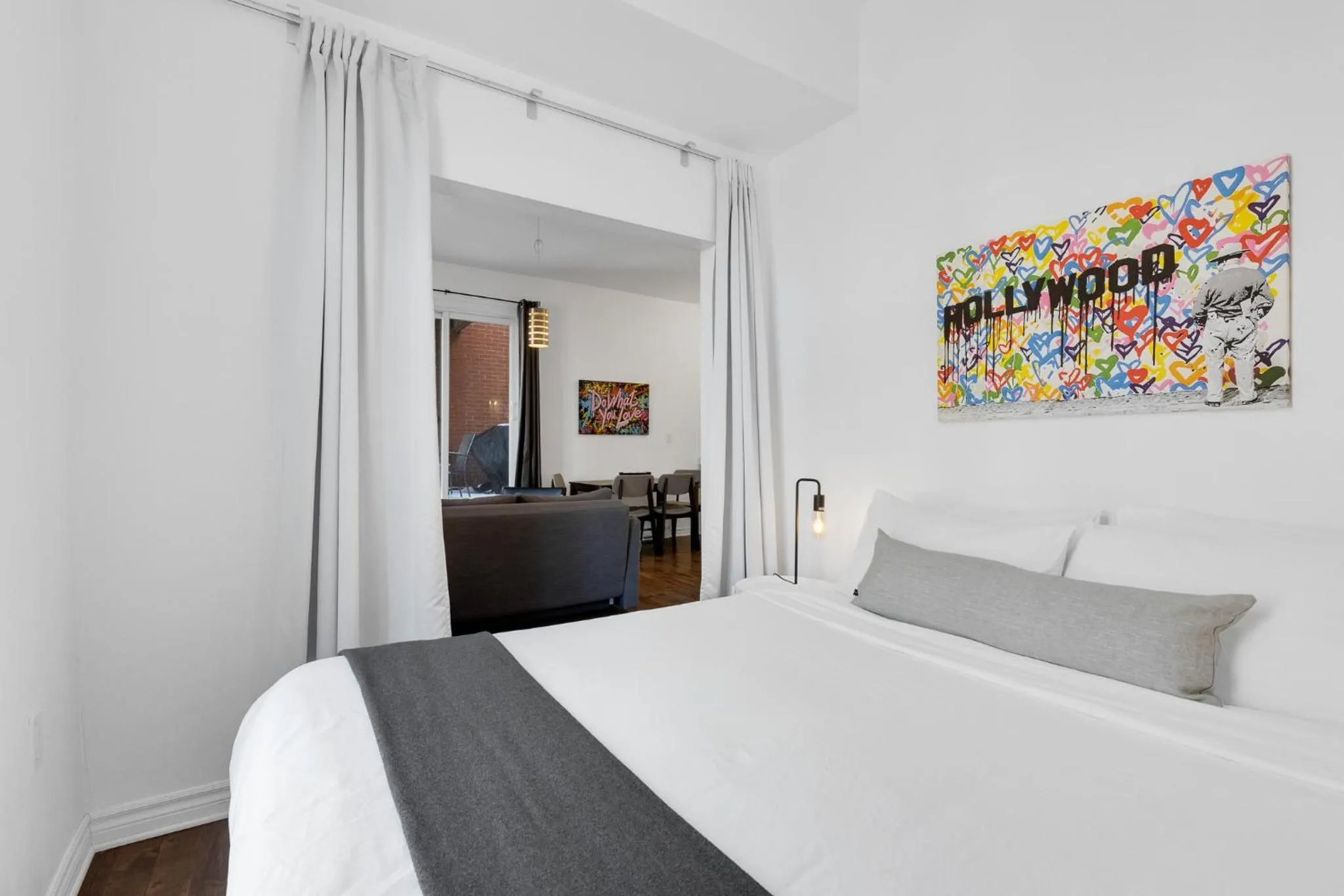 Communal lounge/ TV room, Bed in LiV MTL MTL