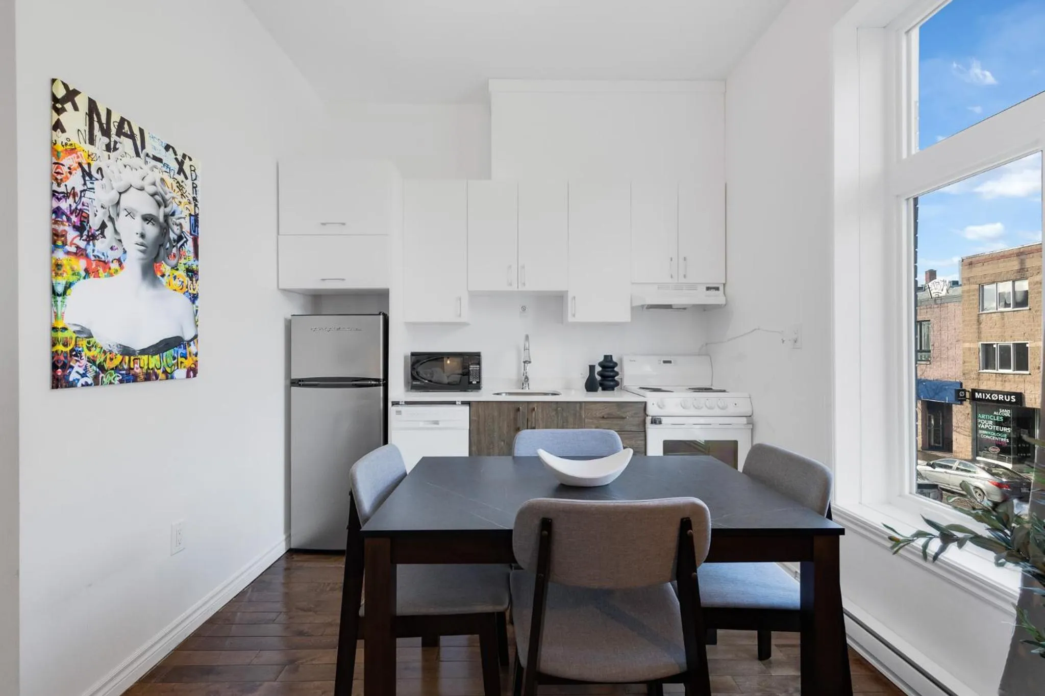 Kitchen or kitchenette in LiV MTL MTL