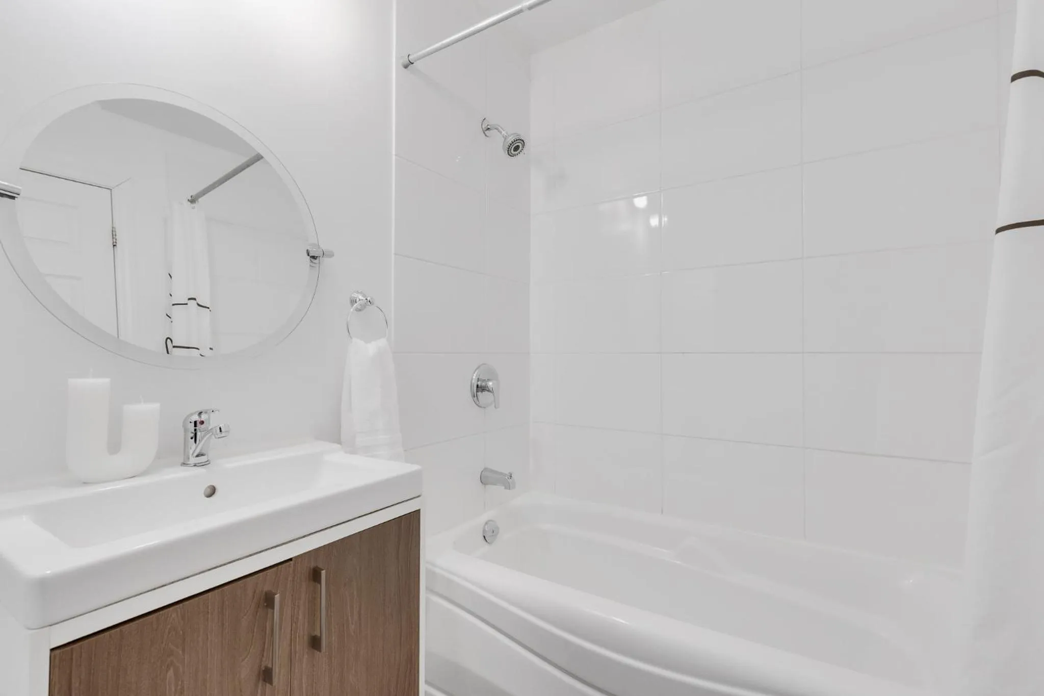 Shower in LiV MTL MTL