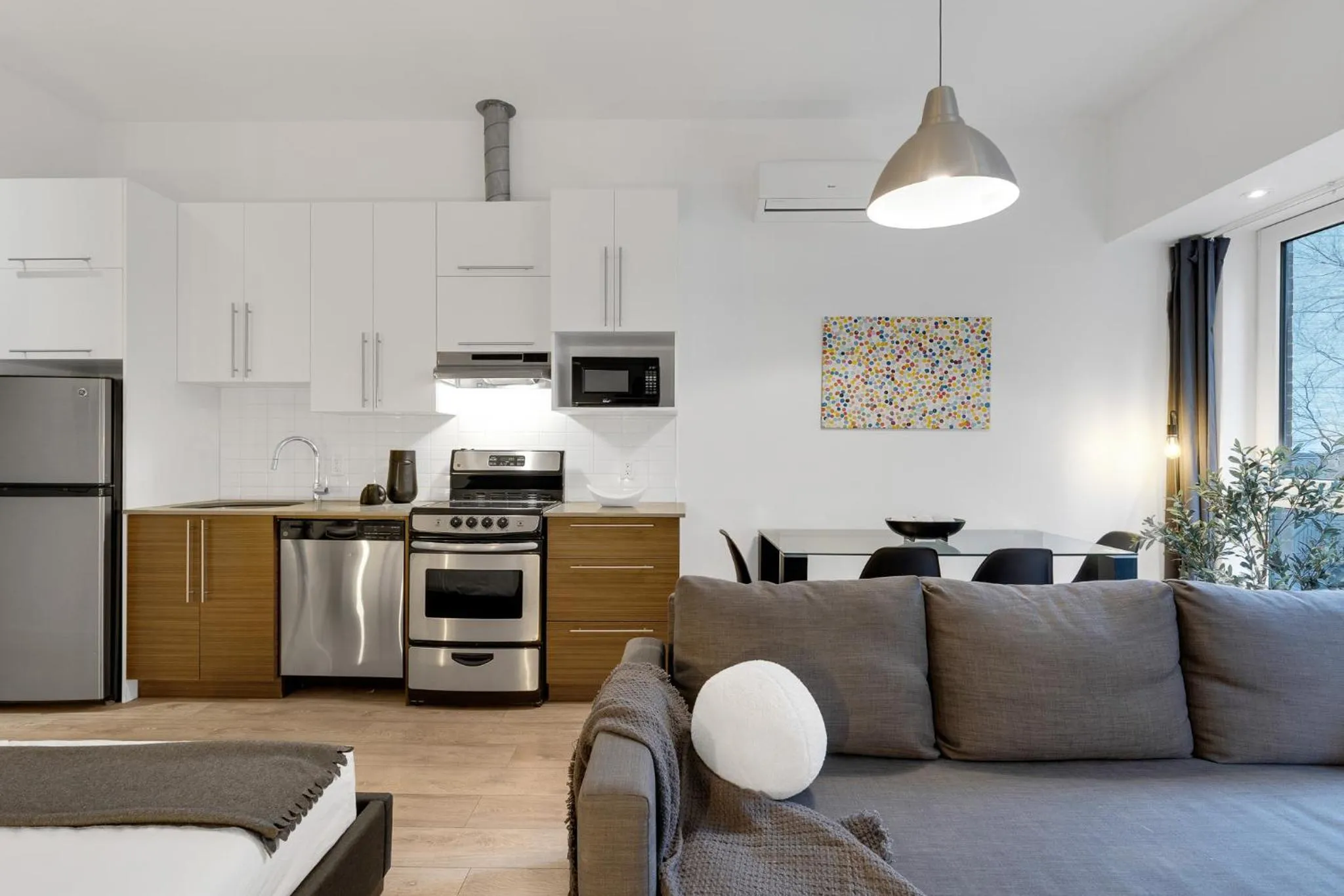 Kitchen or kitchenette in LiV MTL Downtown