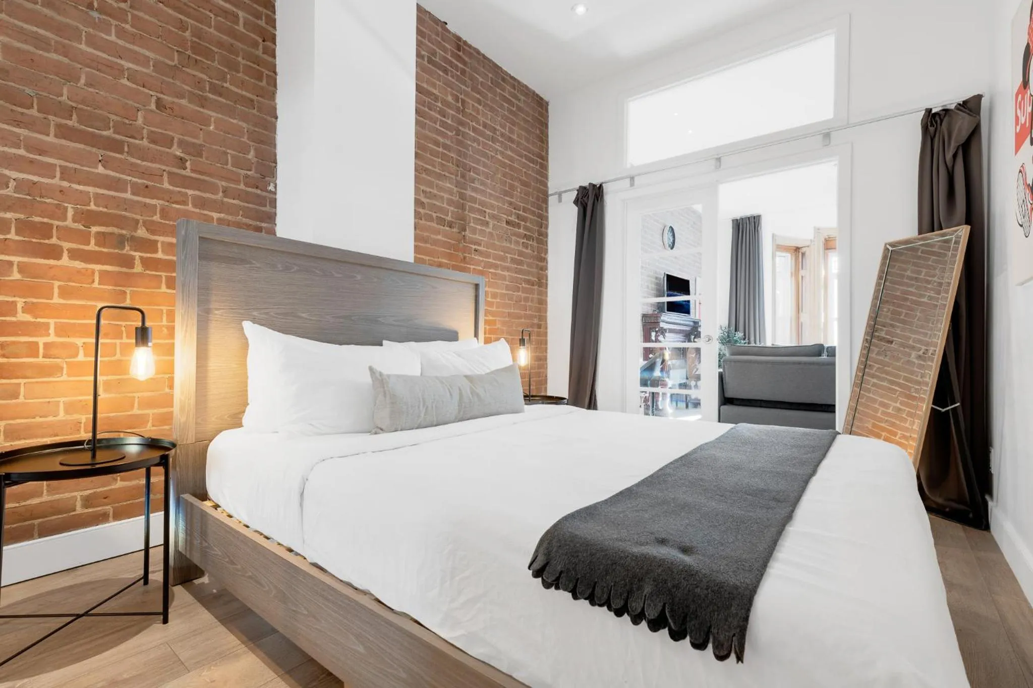 Bed in LiV MTL Downtown