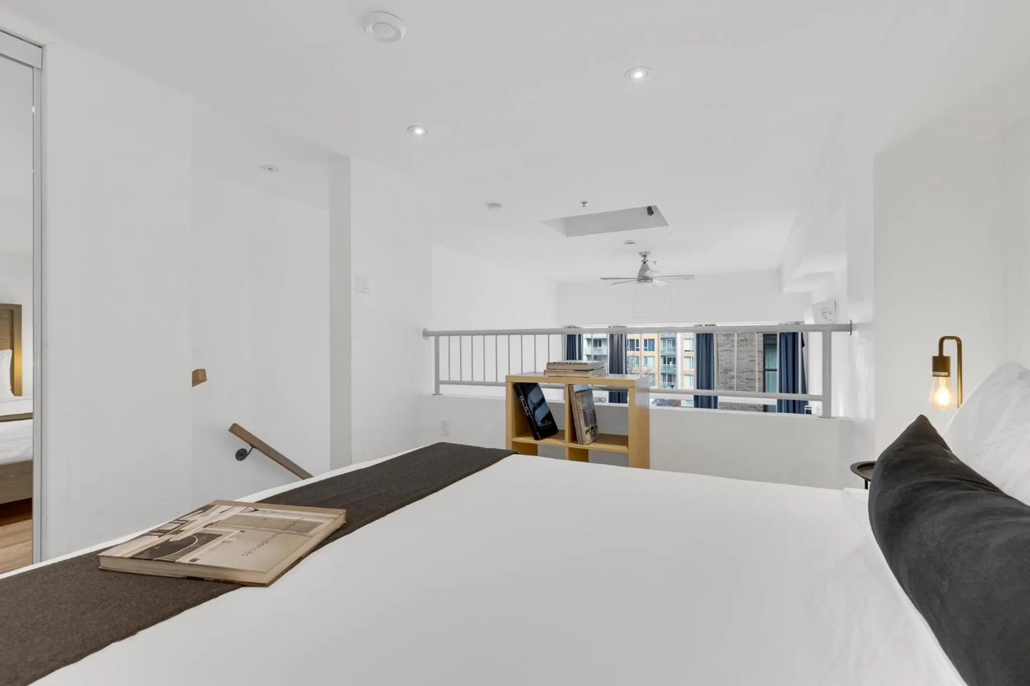 Bed in LiV MTL Downtown