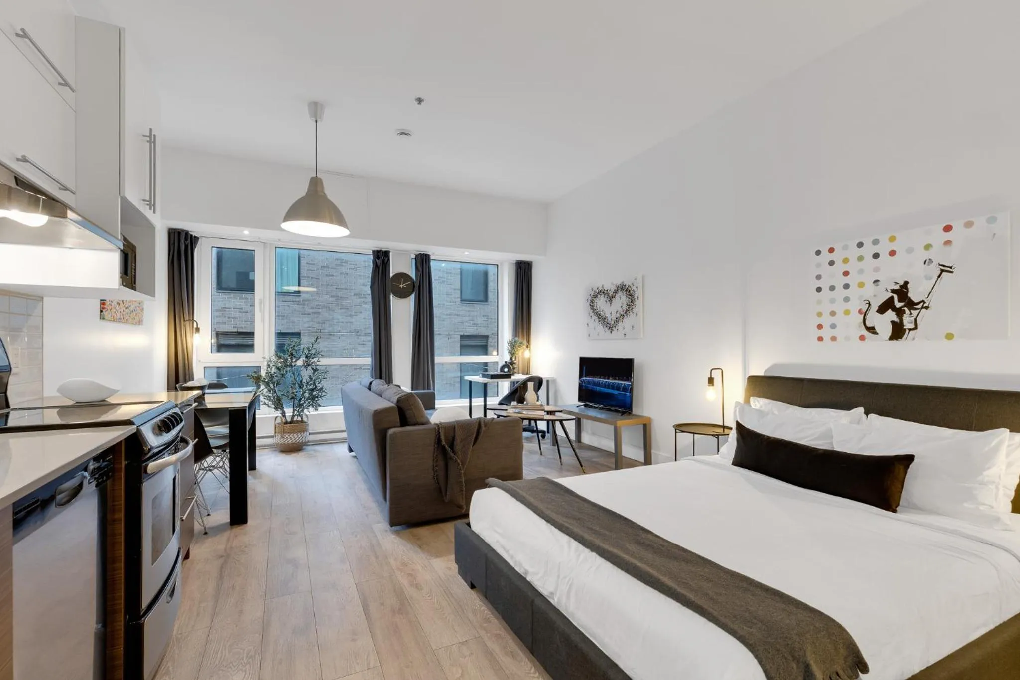 Bed in LiV MTL Downtown