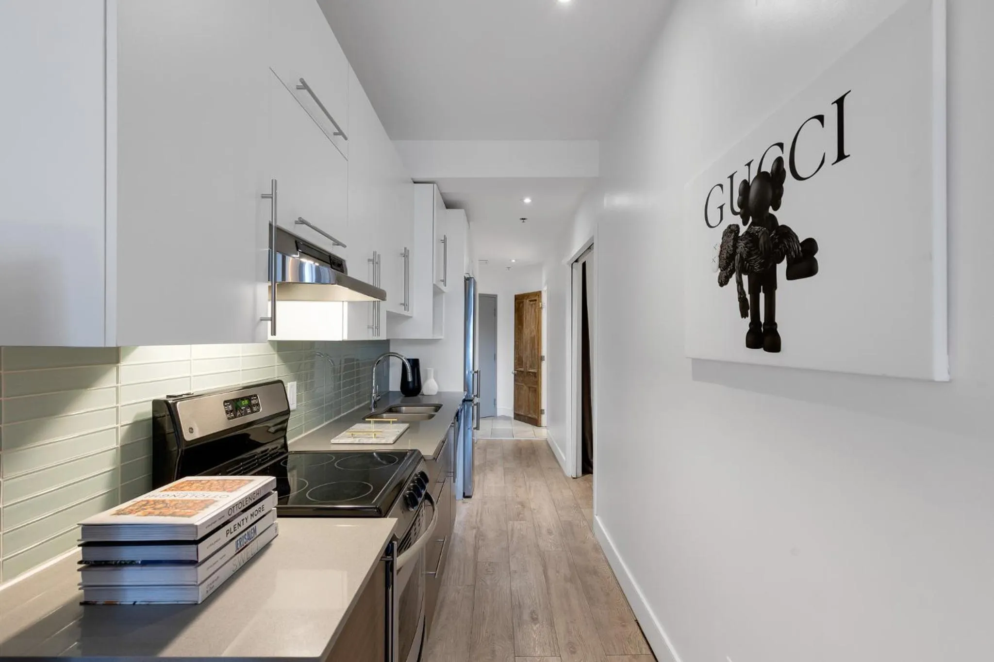 TV and multimedia in LiV MTL Downtown