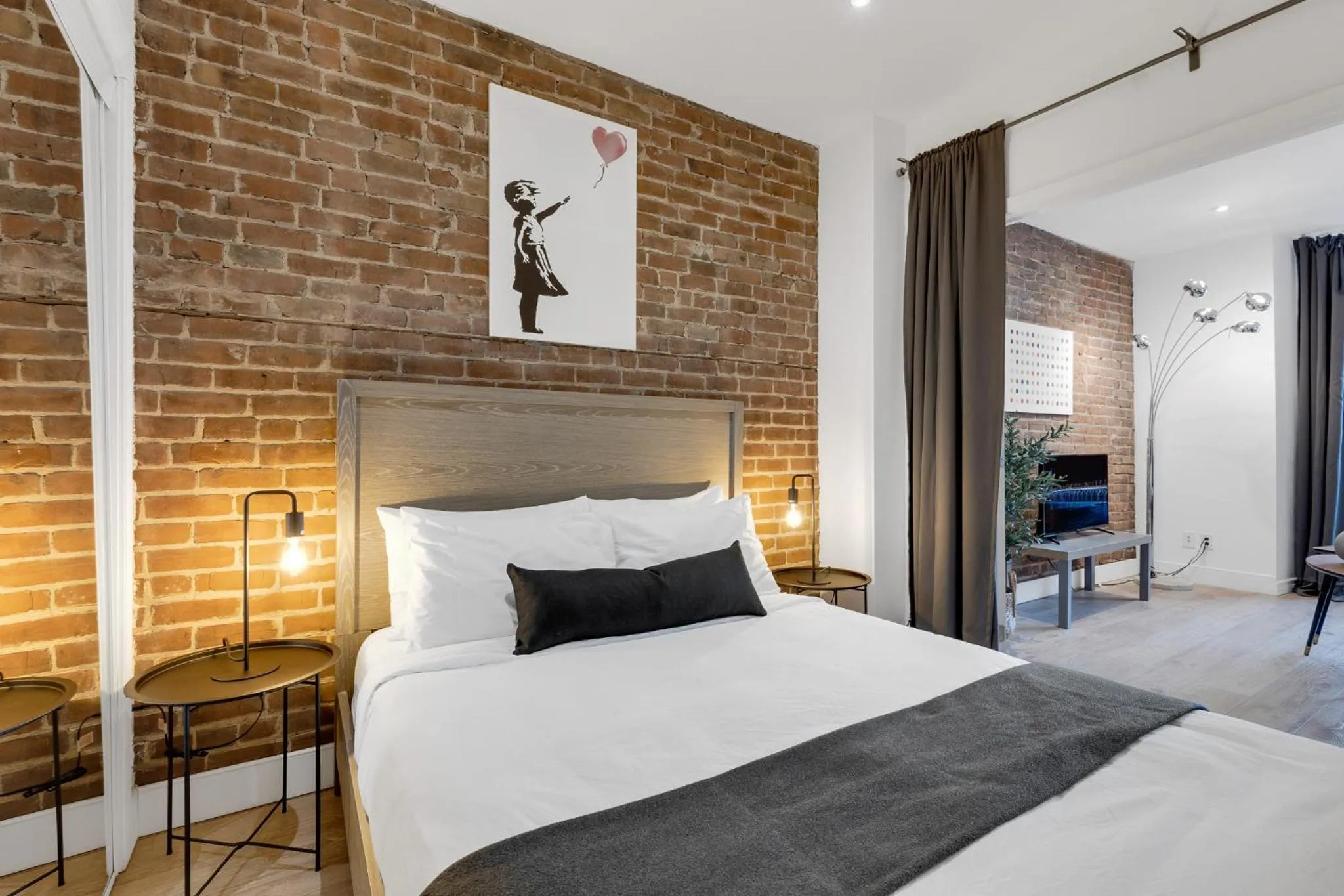 Bed in LiV MTL Downtown