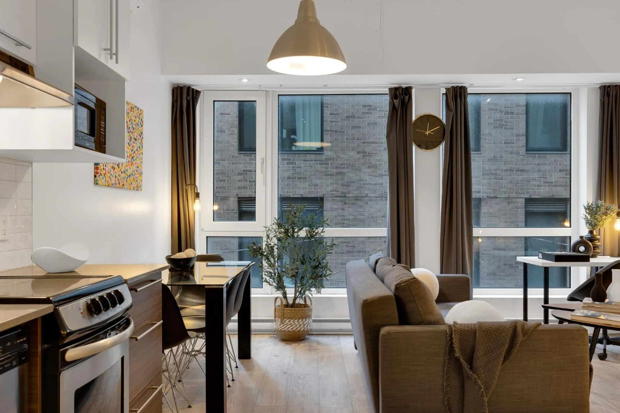 Kitchen or kitchenette in LiV MTL Downtown