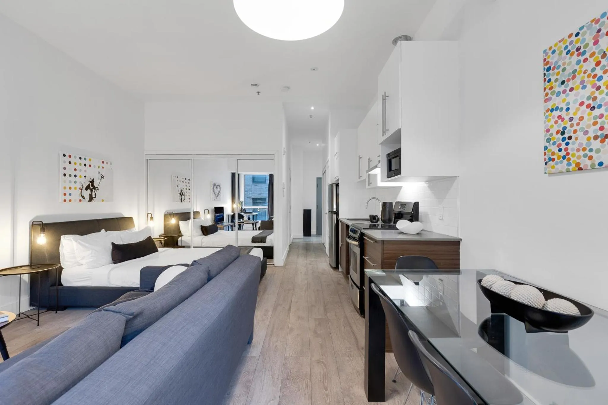 Bed in LiV MTL Downtown